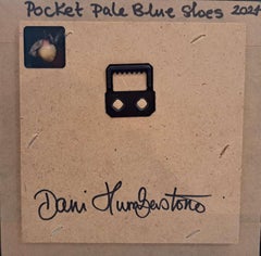 Pocket Pale Blue Sloes 2, Pittura originale, Natura morta, Arte Sloes