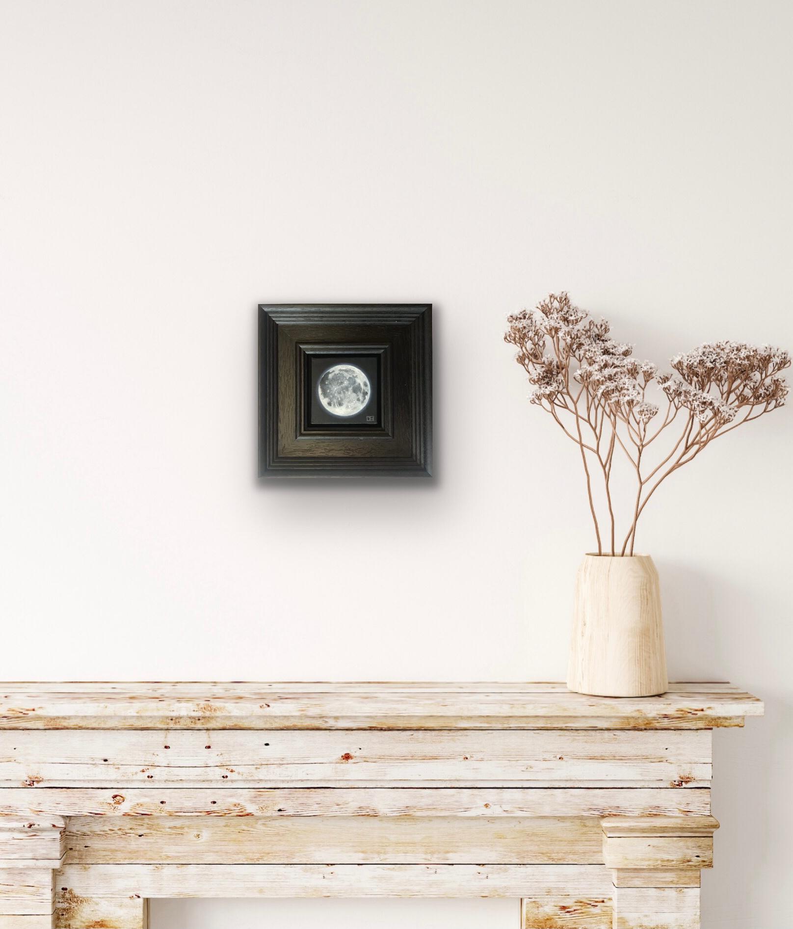 Pocket Wolf Moon Tasche – Painting von Dani Humberstone