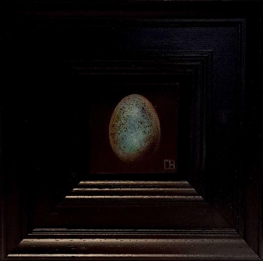 Dani Humberstone Still-Life Painting – Spring Collection: Pocket Blackbird's Egg (c), Originalgemälde, Ei, Realismus