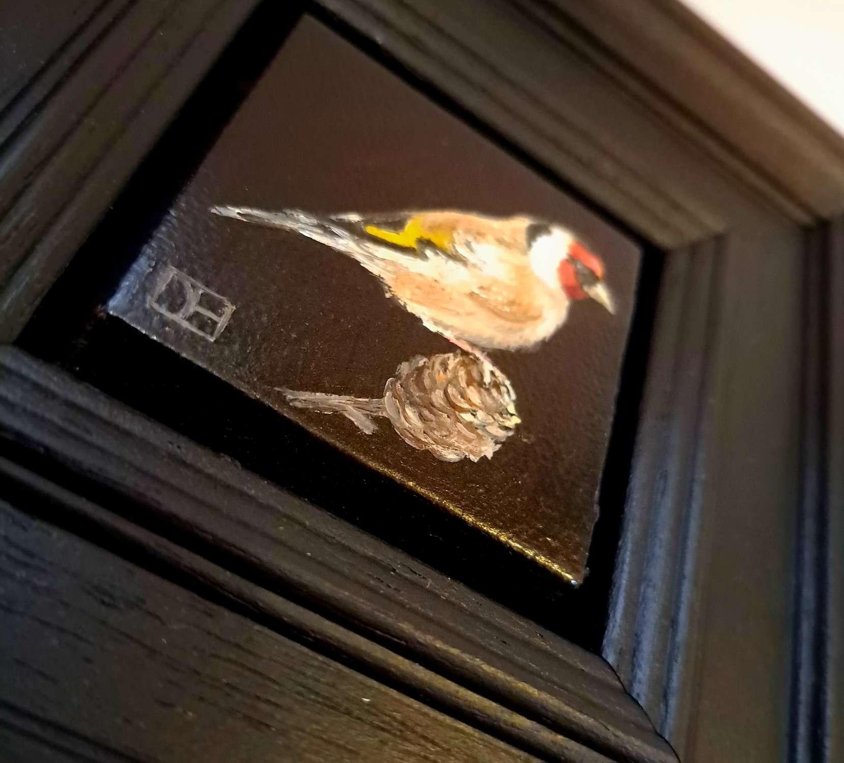 Collection Wildlife: Pocket Goldfinch, peinture originale, art animalier en vente 1