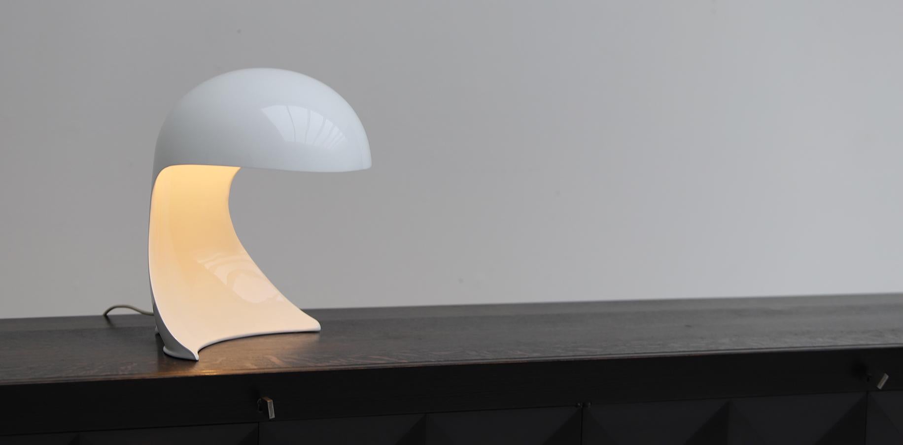 Lampada da tavolo Dania di Dario Tognon & Studio Celli per Artemide, condizioni perfette! in vendita 3