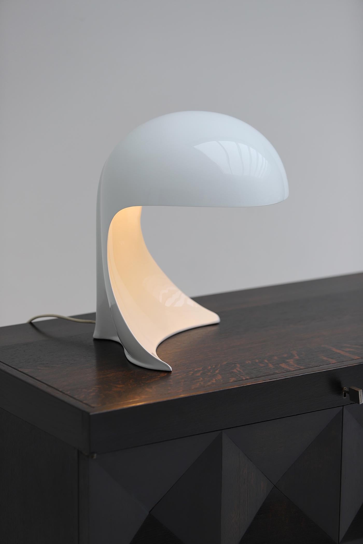 Mid-Century moderno Lampada da tavolo Dania di Dario Tognon & Studio Celli per Artemide, condizioni perfette! in vendita
