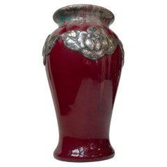 Vaso in ceramica Art Nouveau Daniel Andersen in sangue di bue, smalto a goccia e peltro