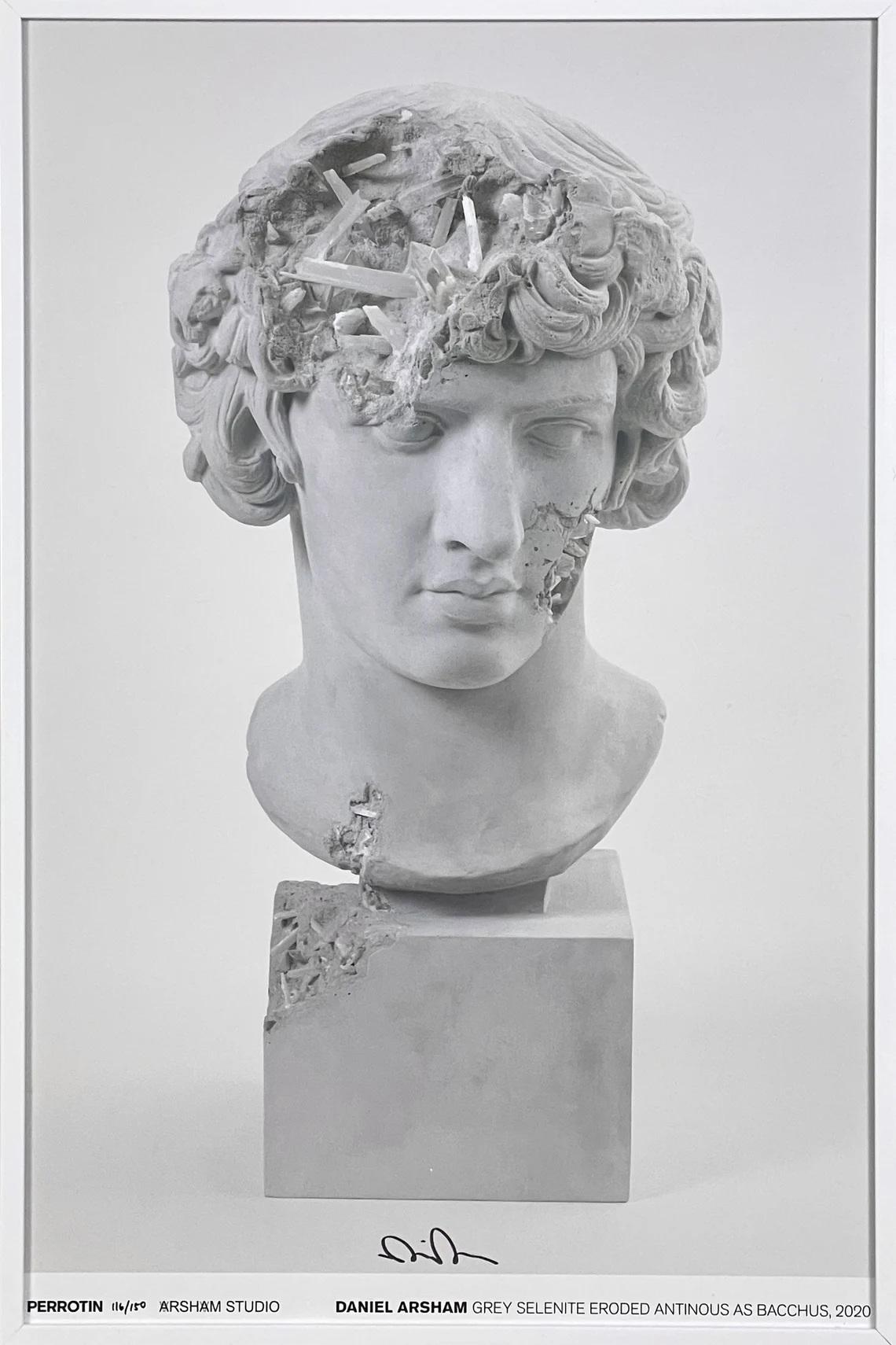 Antinoo de Selenita Gris Erosionada como Baco, 2020 Producido por Perrotin, Offset