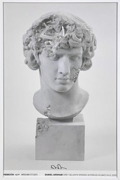 Daniel Arsham - Antinoo de Selenita Gris Erosionada como Baco, 2020 Producido por Perrotin, Offset Antinoo de Selenita Gris Erosionada como Baco, 2020 Producido por Perrotin, Offset