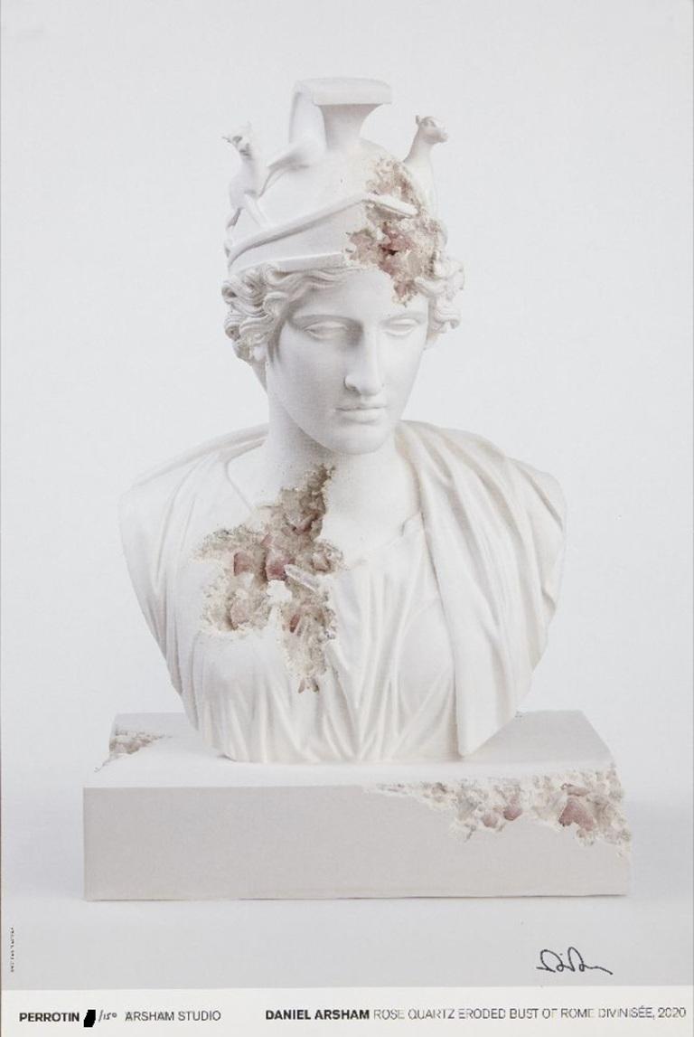 Print de Daniel Arsham - BUSTO DE ROMA DIVINISÉE EN CUARZO ROSADO, 2020 Producido por Perrotin, Offset
