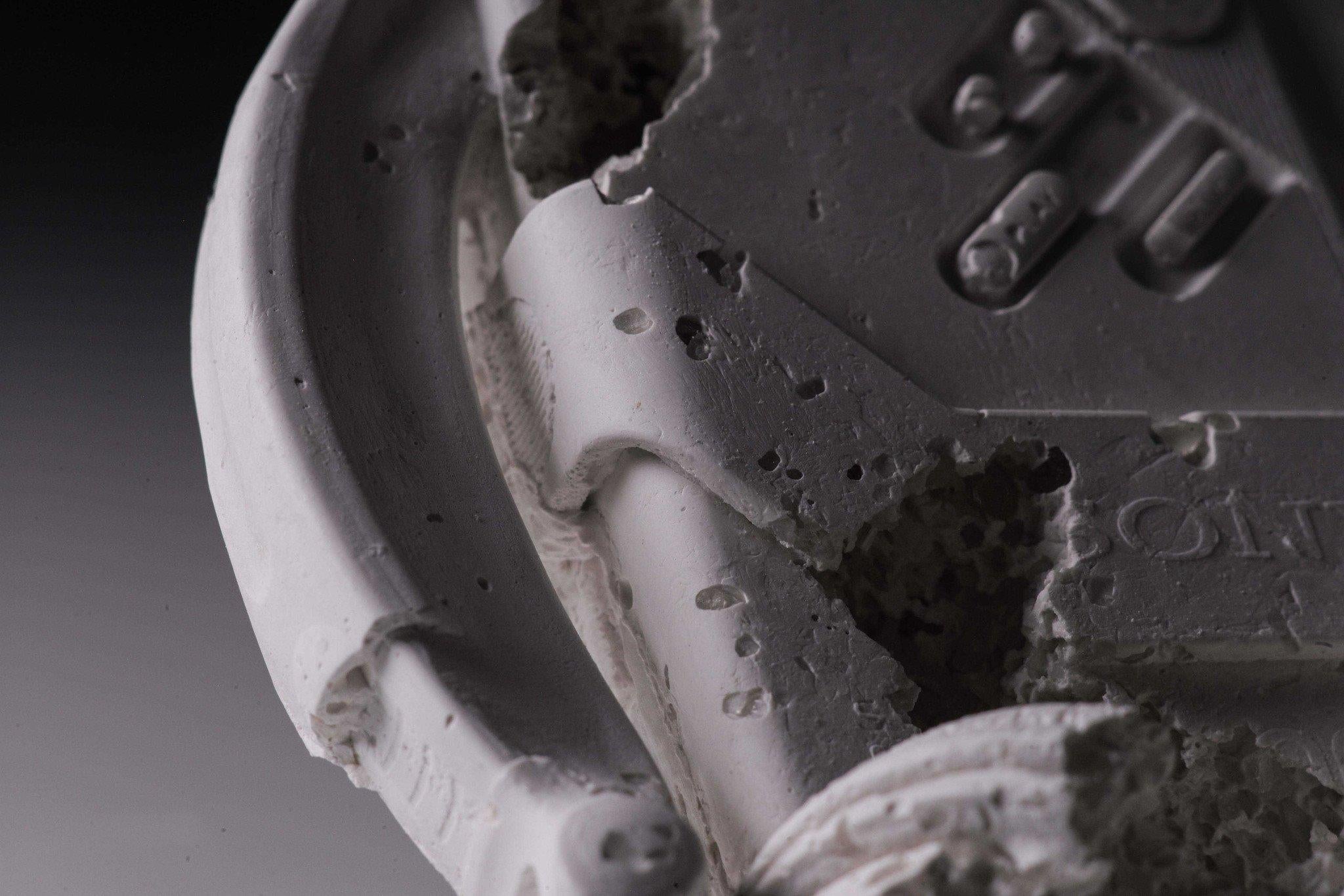 Daniel Arsham FUTURE RELIC 07 CASSETTE PLAYER Limited Sculpture Sony Walkman 90s For Sale 1