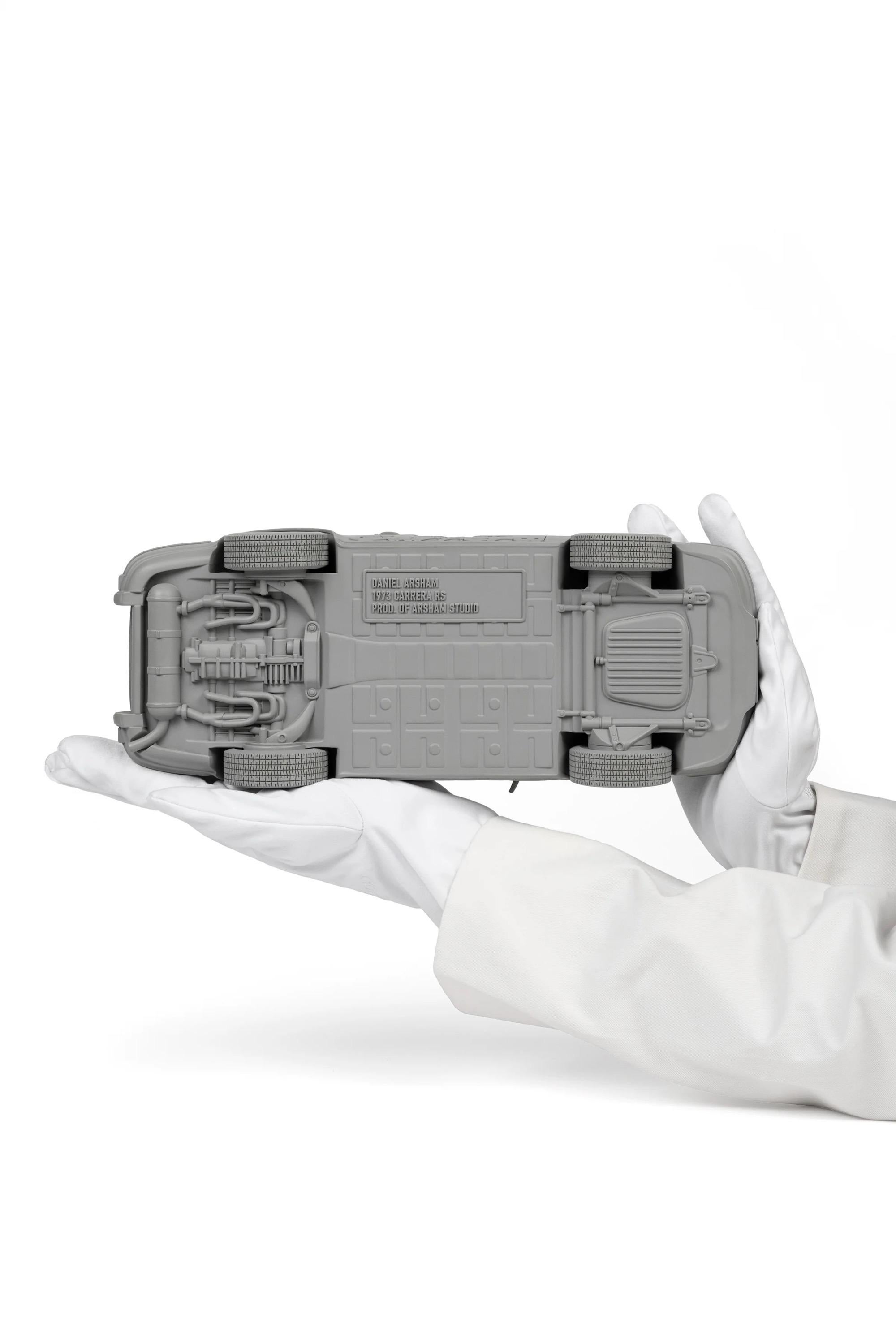 Carrera RS erosa (Scultura di Daniel Arsham) in vendita 1