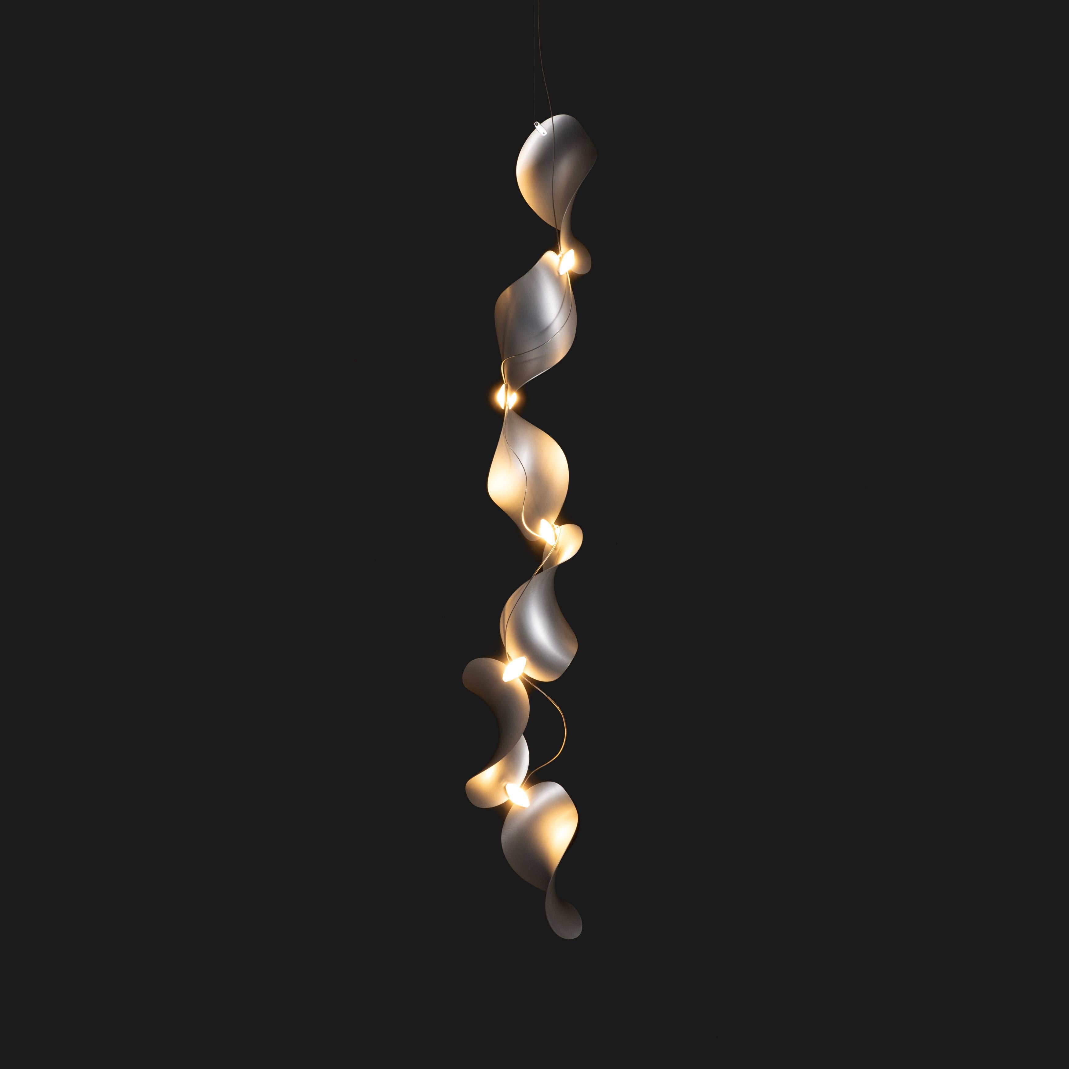 Tedesco Lampada a sospensione 'Dune 6V' di Daniel Becker in alluminio anodizzato per Moss Objects in vendita