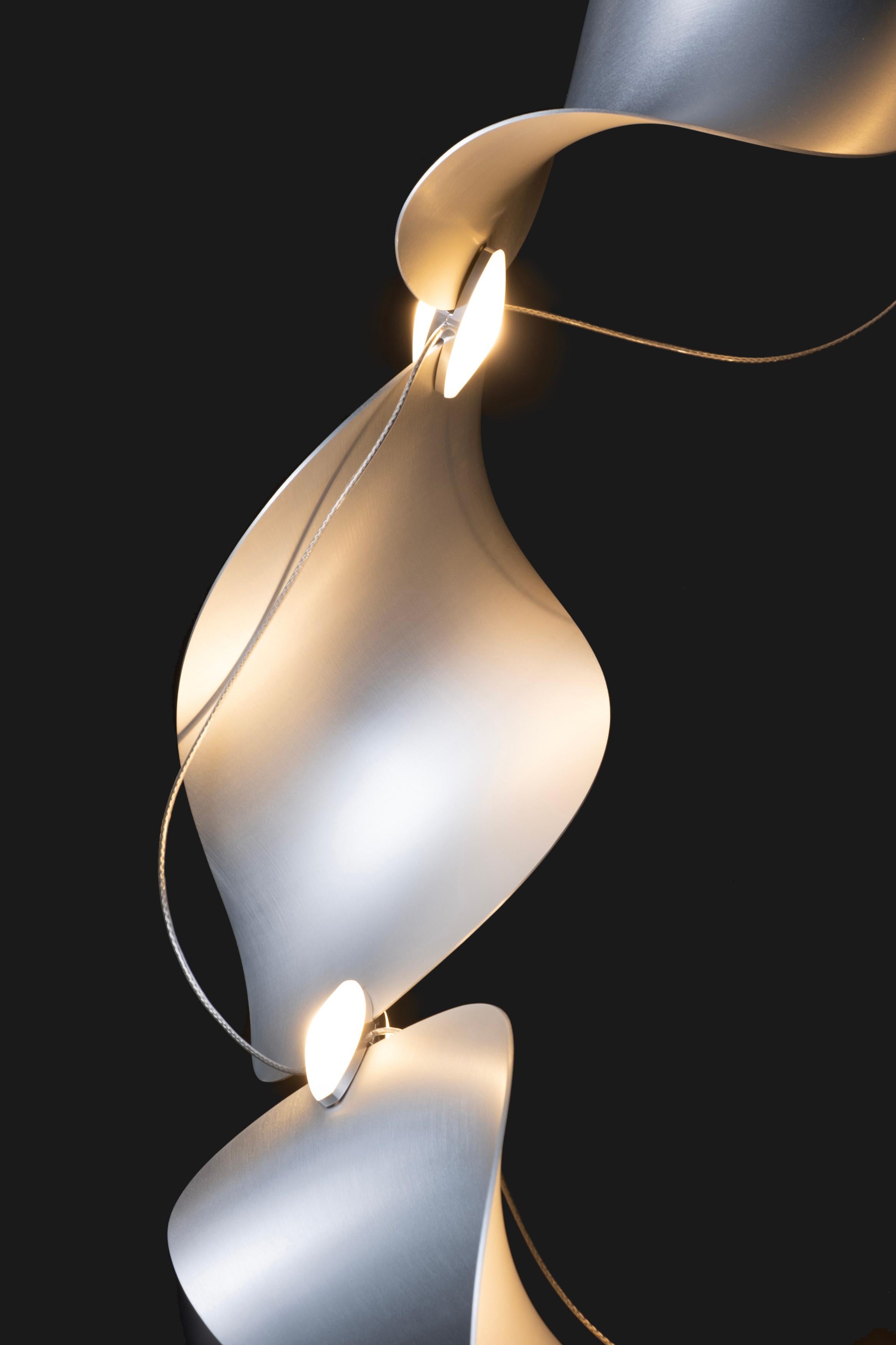 Anodizzato Lampada a sospensione 'Dune 8V' di Daniel Becker in alluminio anodizzato per Moss Objects in vendita