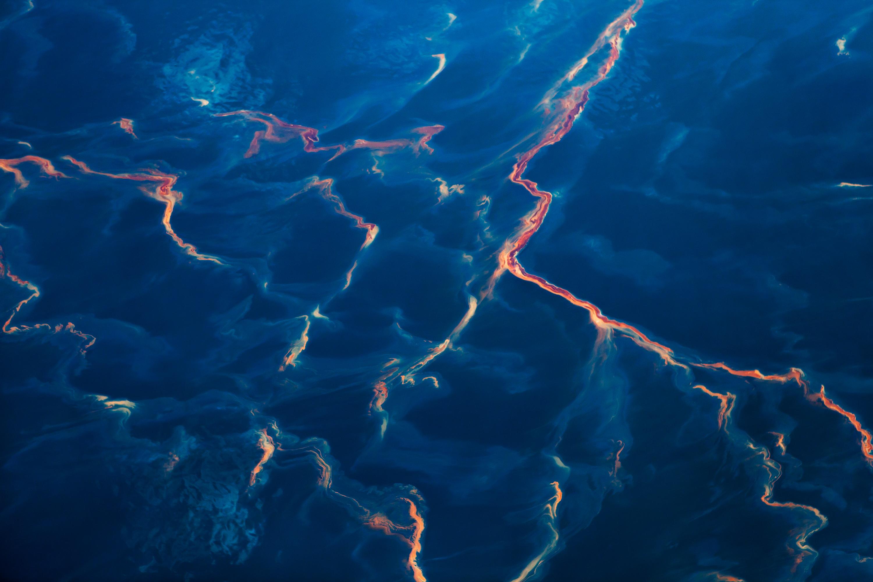 Daniel Beltra Color Photograph - Oil Spill #11