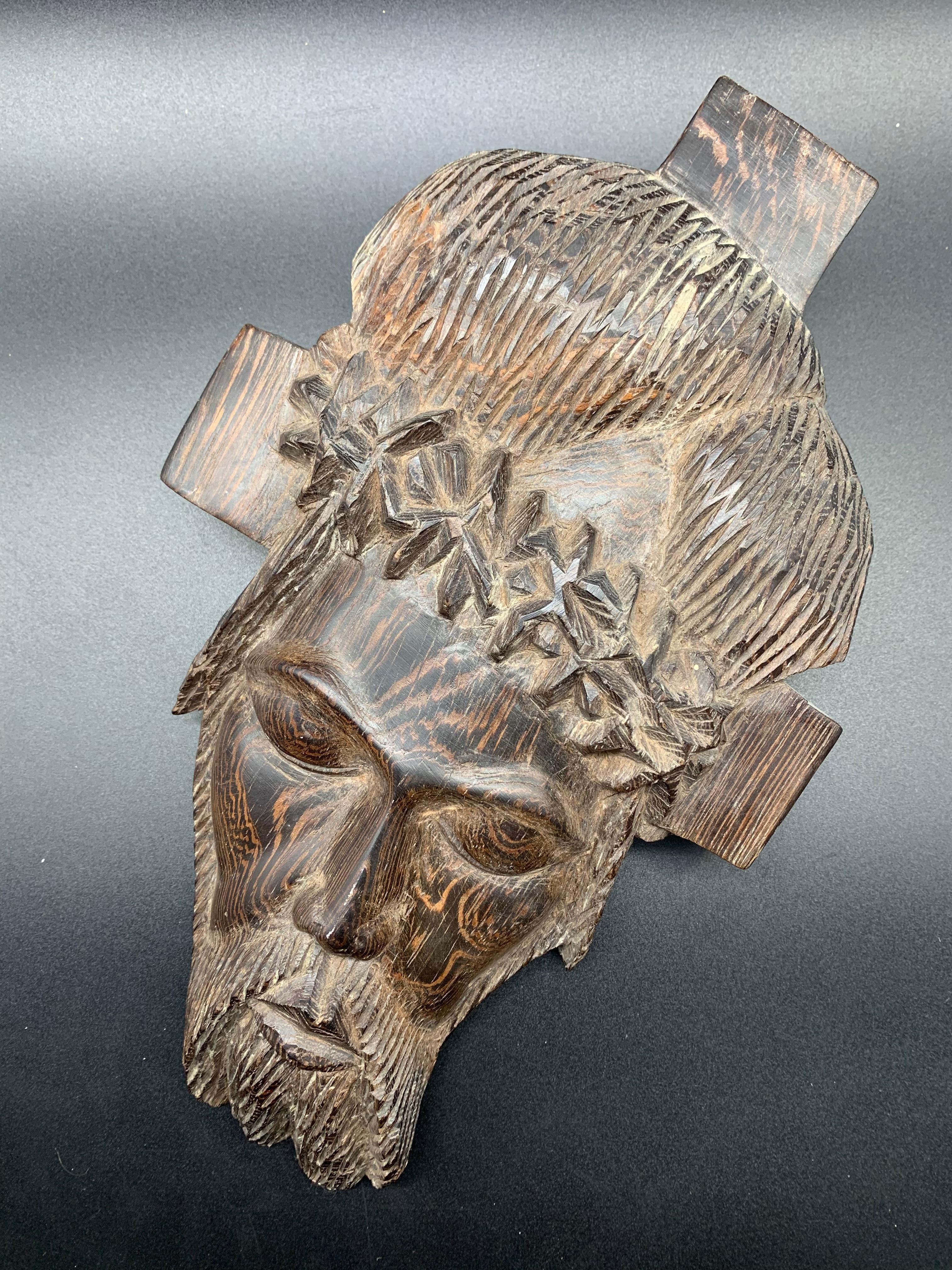 Daniel Bouesso « Christ Head » Wenge circa 1930 African Art For Sale 2