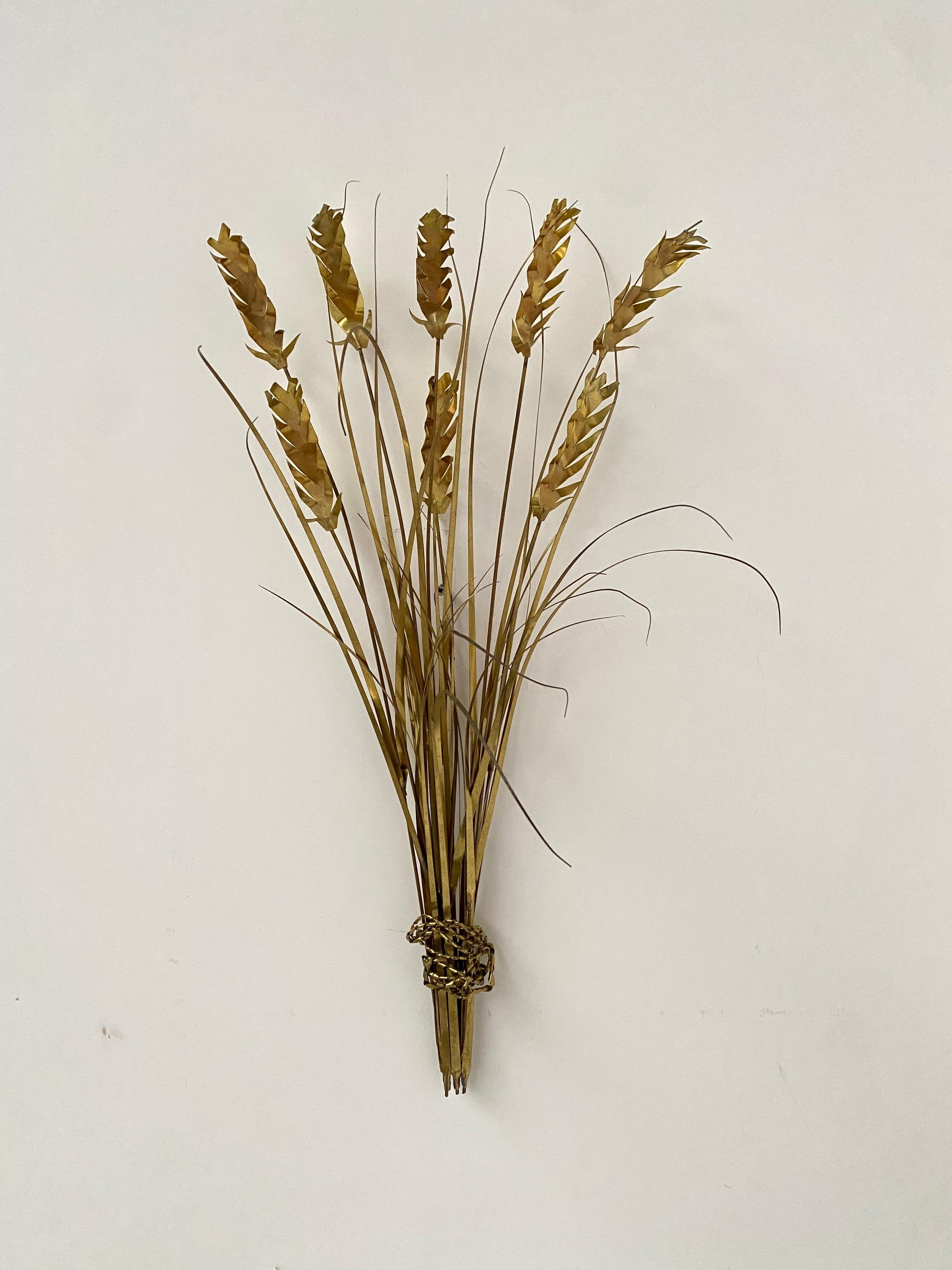 Brass artisan made corn-bundle by Belgian Sculpter & Designer Daniel d'Haeseleer 1970's
Signed with artists's signature 

original label info & photo has been found online, this pieces does not have this label

Daniel d'Haeseleer Belgiam