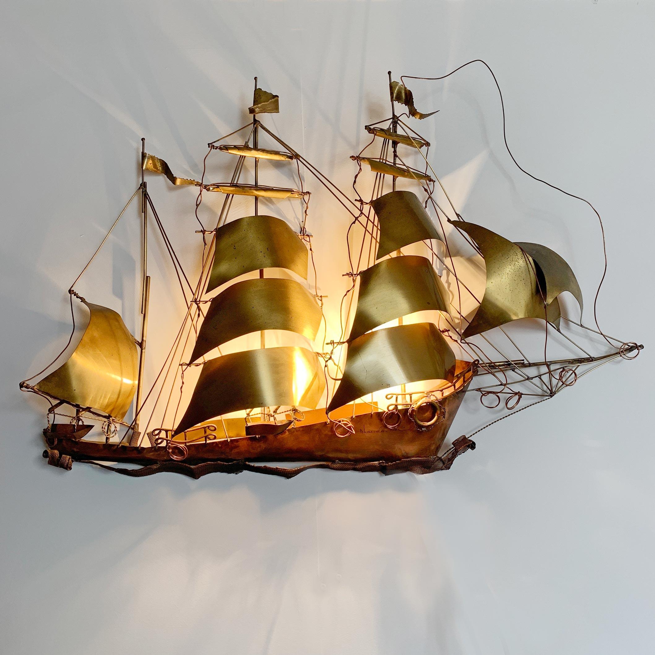 Daniel d’Haeseleer Gold Sailing Boat Wall Light, 1970s For Sale 1