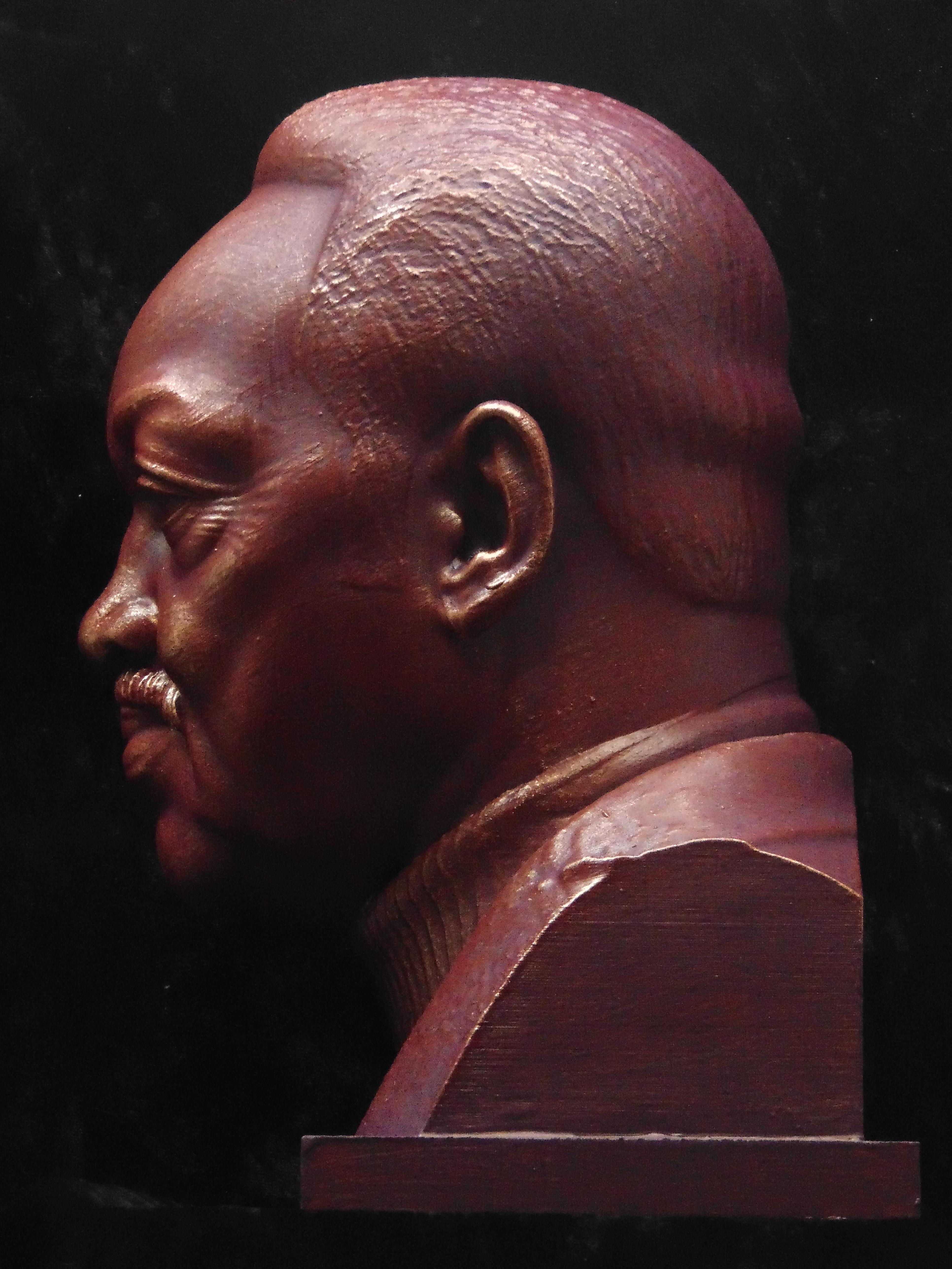 Portrait de Jess Jackson par Daniel Edwards, Polylactide et Wood en vente 2