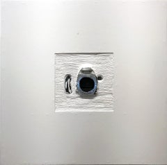 „Canon“ Original 35-mm-Kamera aus Gips und Holz aus der „Weiß-Box-Serie“