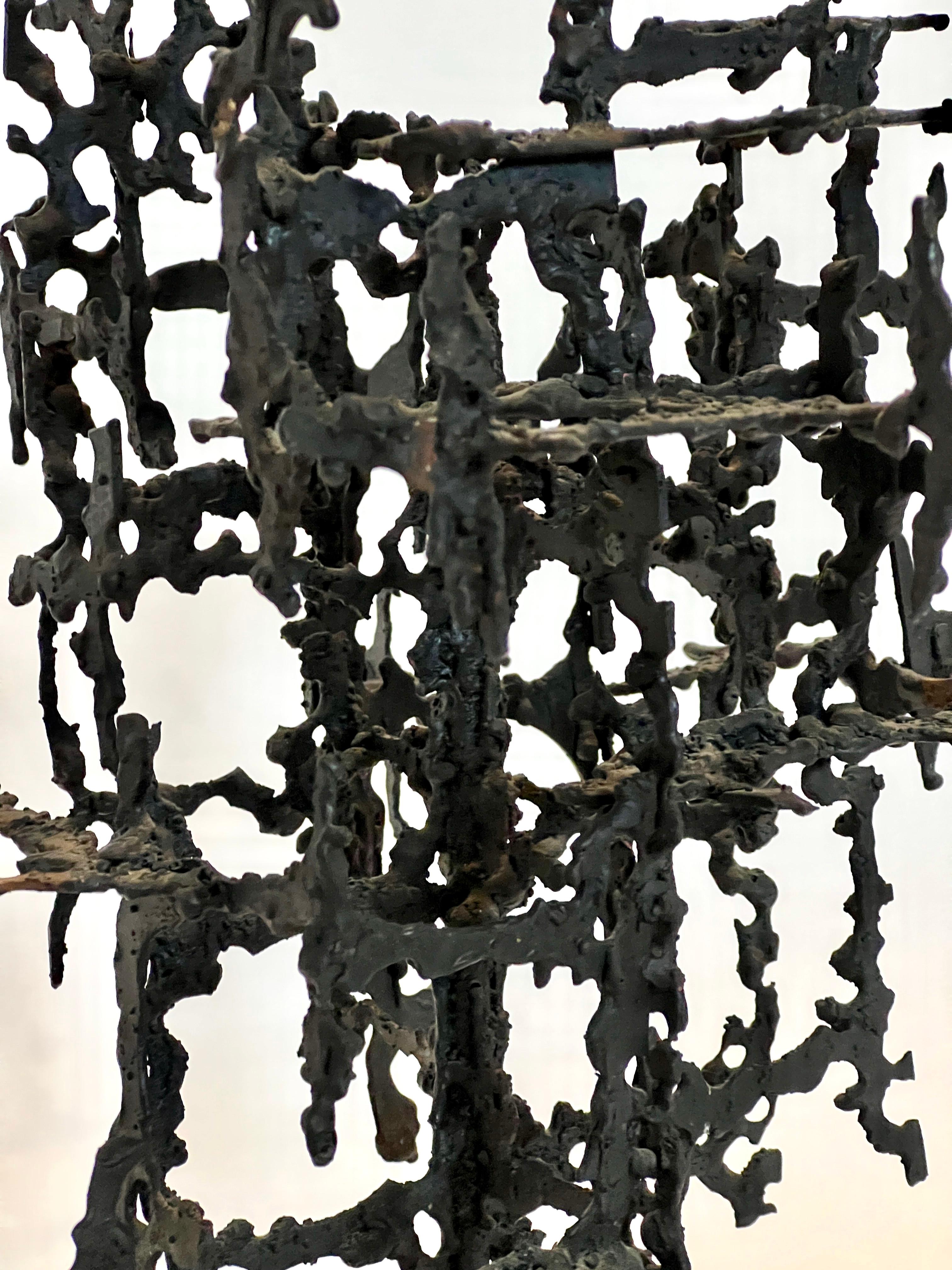 Brutalistische Skulptur von Daniel Gluck (Metall) im Angebot