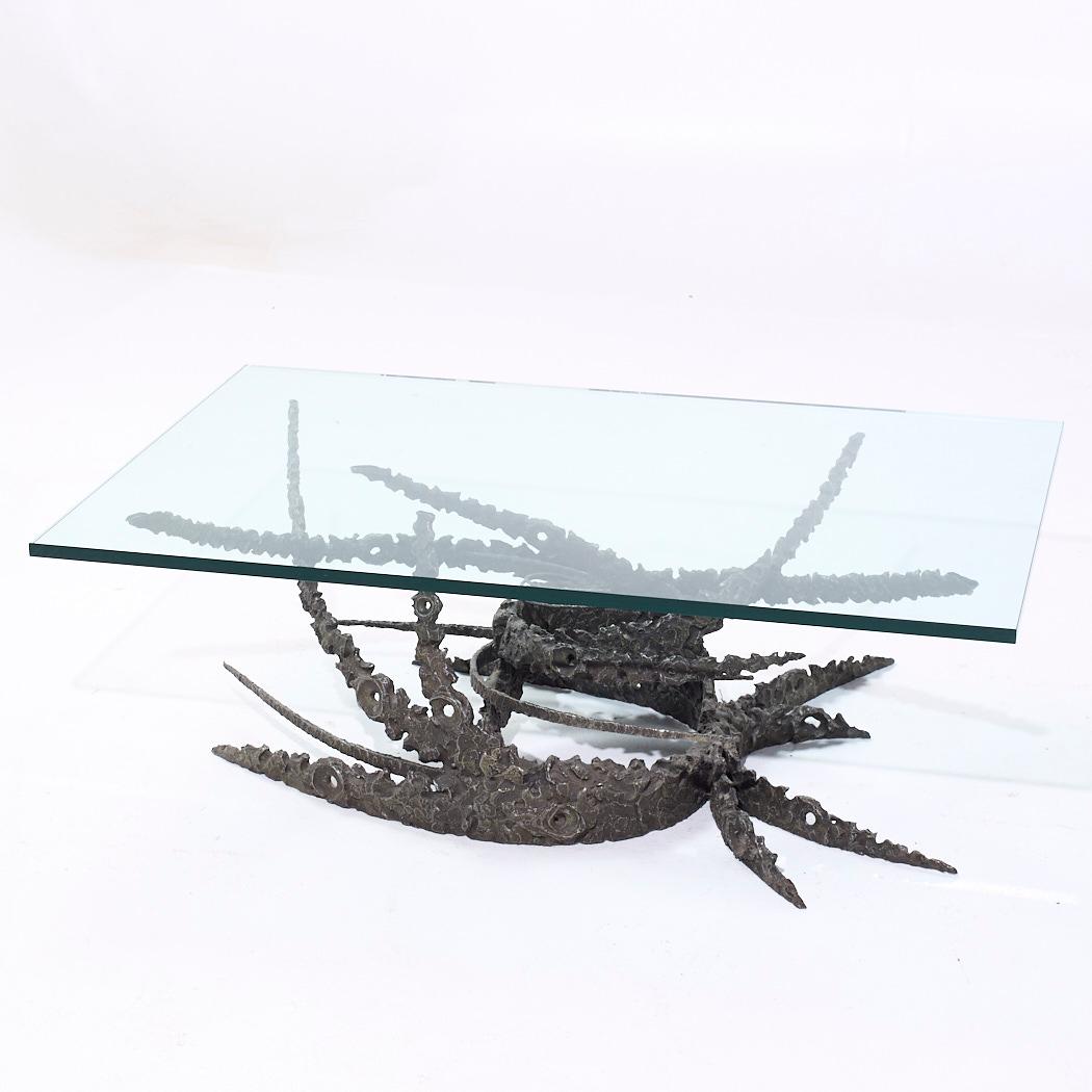Américain Table basse en bronze brutaliste Daniel Gluck, milieu de siècle en vente