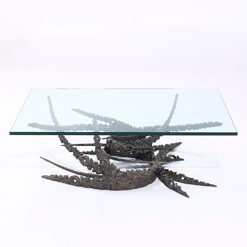 Table basse en bronze brutaliste Daniel Gluck, milieu de siècle Bon état - En vente à Countryside, IL