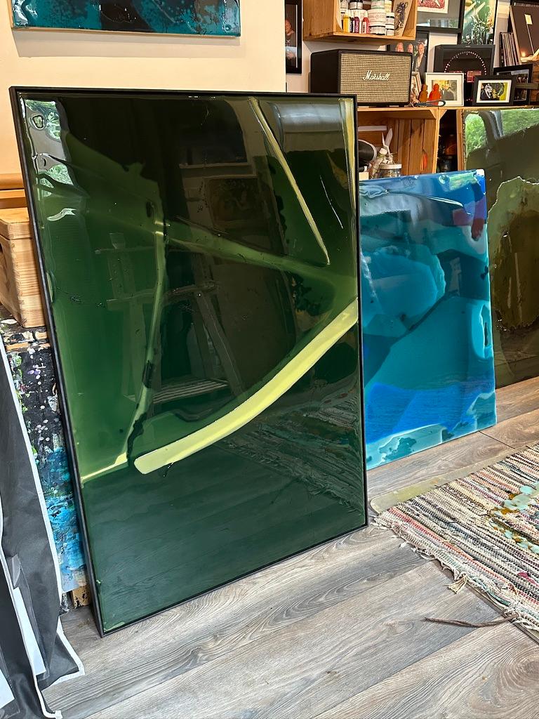 Pièce unique
fait à la main
Résine et pigments sur bois

Artiste autodidacte, il utilise l'expression unique des matériaux en résine pour créer des œuvres d'art fascinantes. Daniel combine diverses techniques pour créer une fusion harmonieuse de