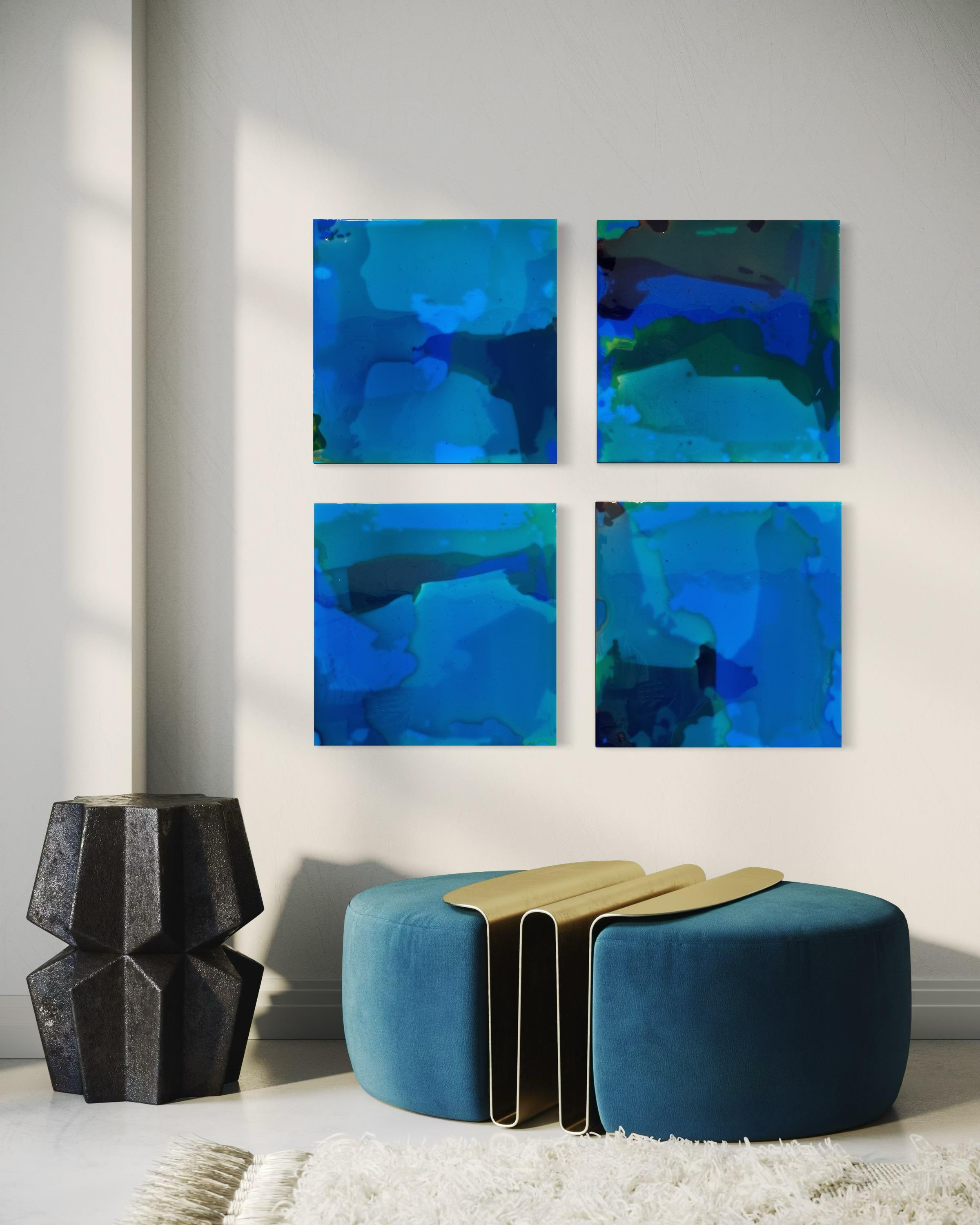 NEON BLUE WORLD 4, art en résine de style libre, pièce unique, faite à la main - Abstrait Mixed Media Art par Daniel Hellermann