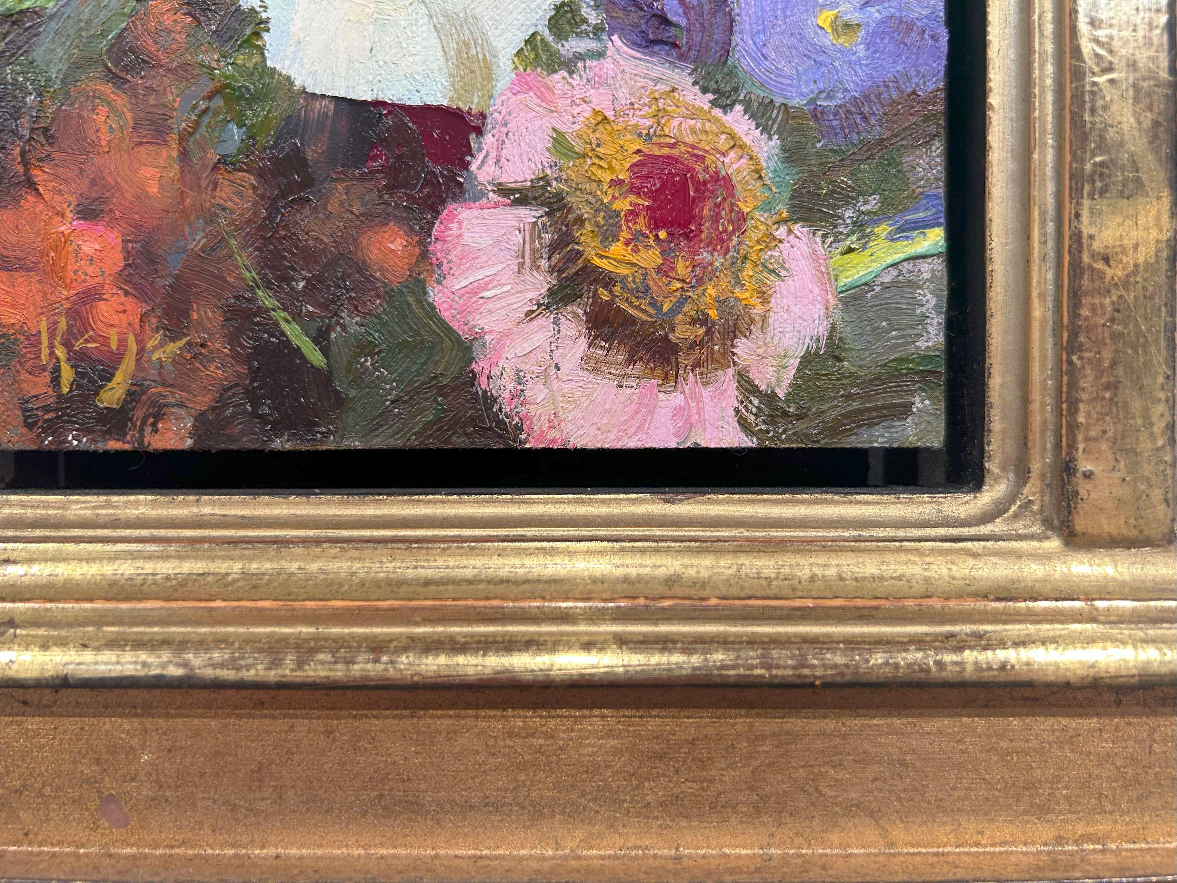 „Pansies and Berries II“, Ölgemälde (Braun), Still-Life Painting, von Daniel Keys