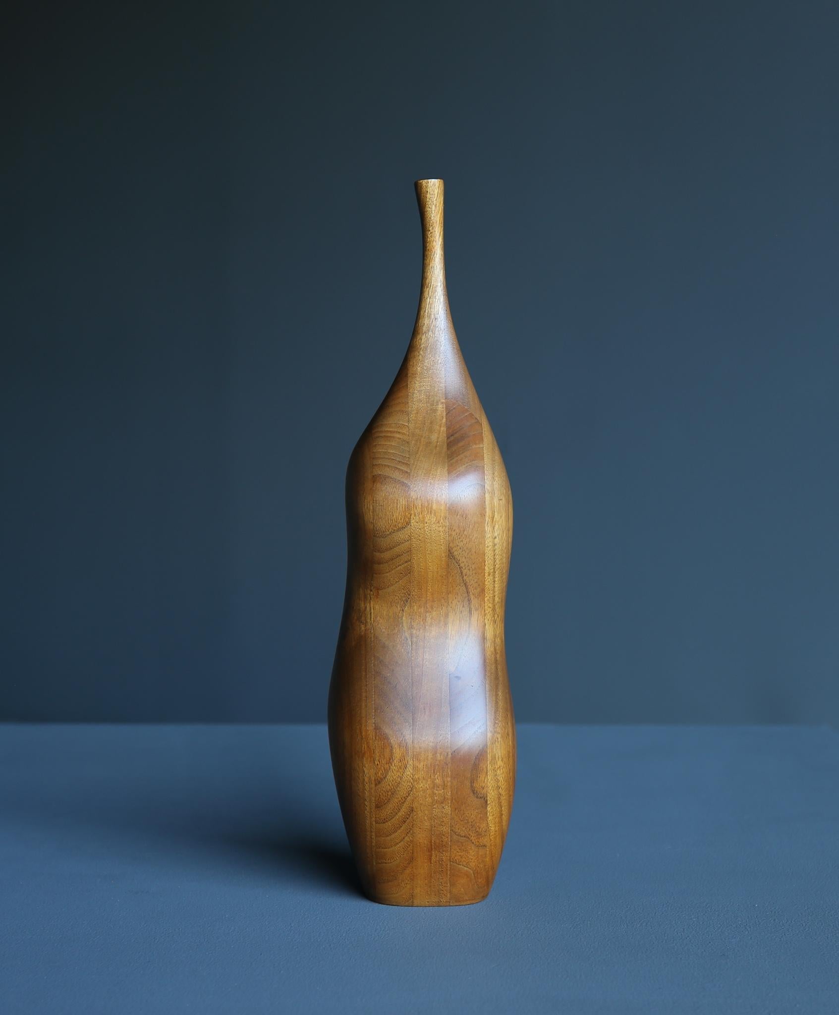 Daniel Loomis Valenza Handcrafted Sculptural Walnut Salt and Pepper Mill, 1970s 3