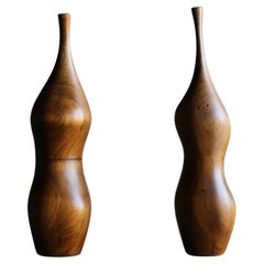 Daniel Loomis Valenza Handcrafted Sculptural Walnut Salt and Pepper Mill, 1970s