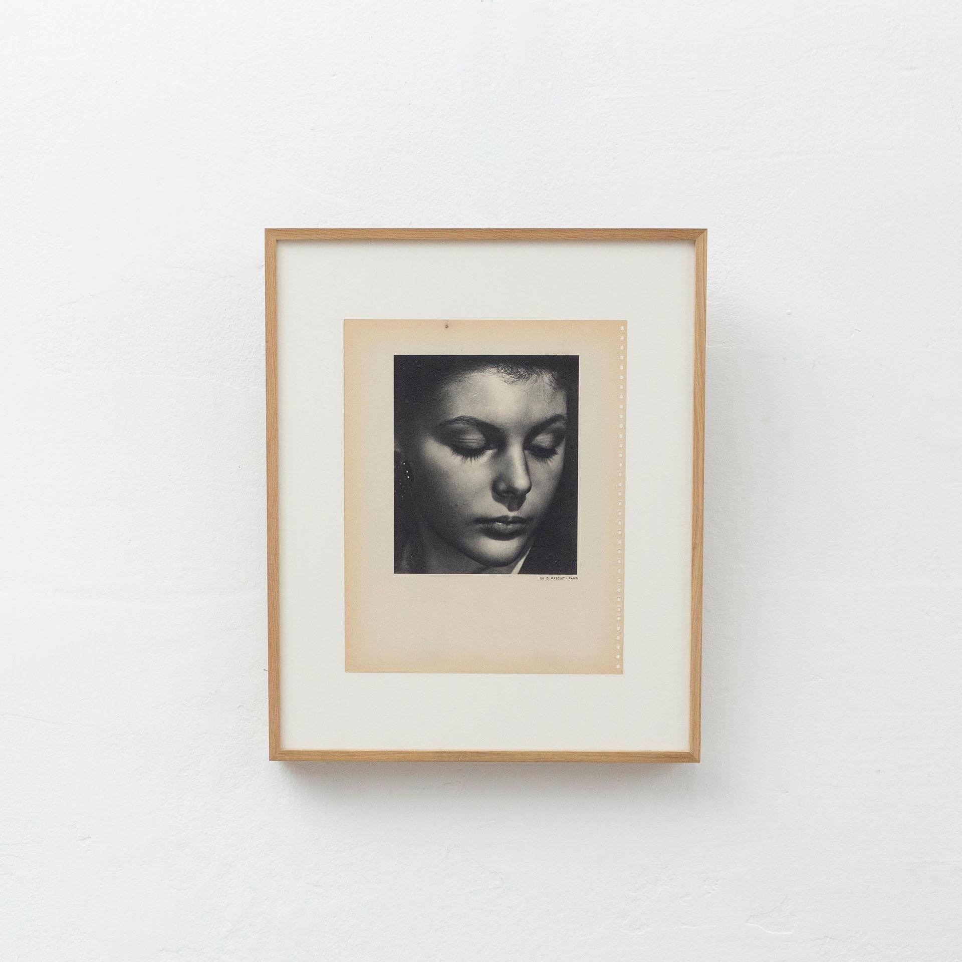 Vintage photo gravure by the French photographer Daniel Masclet.
Wood frame with passepartout and high quality museum's glass.

In original condition, with minor wear consistent with age and use, preserving a beautiful patina.