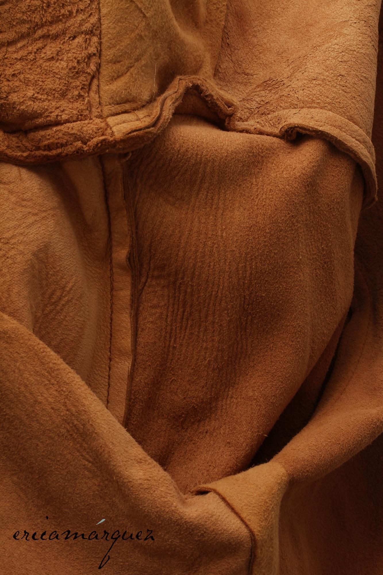 Marrone DANIEL MIEXEL, Haute Couture, Carmel Suede Feels Like Butter, Camicia con frange in vendita