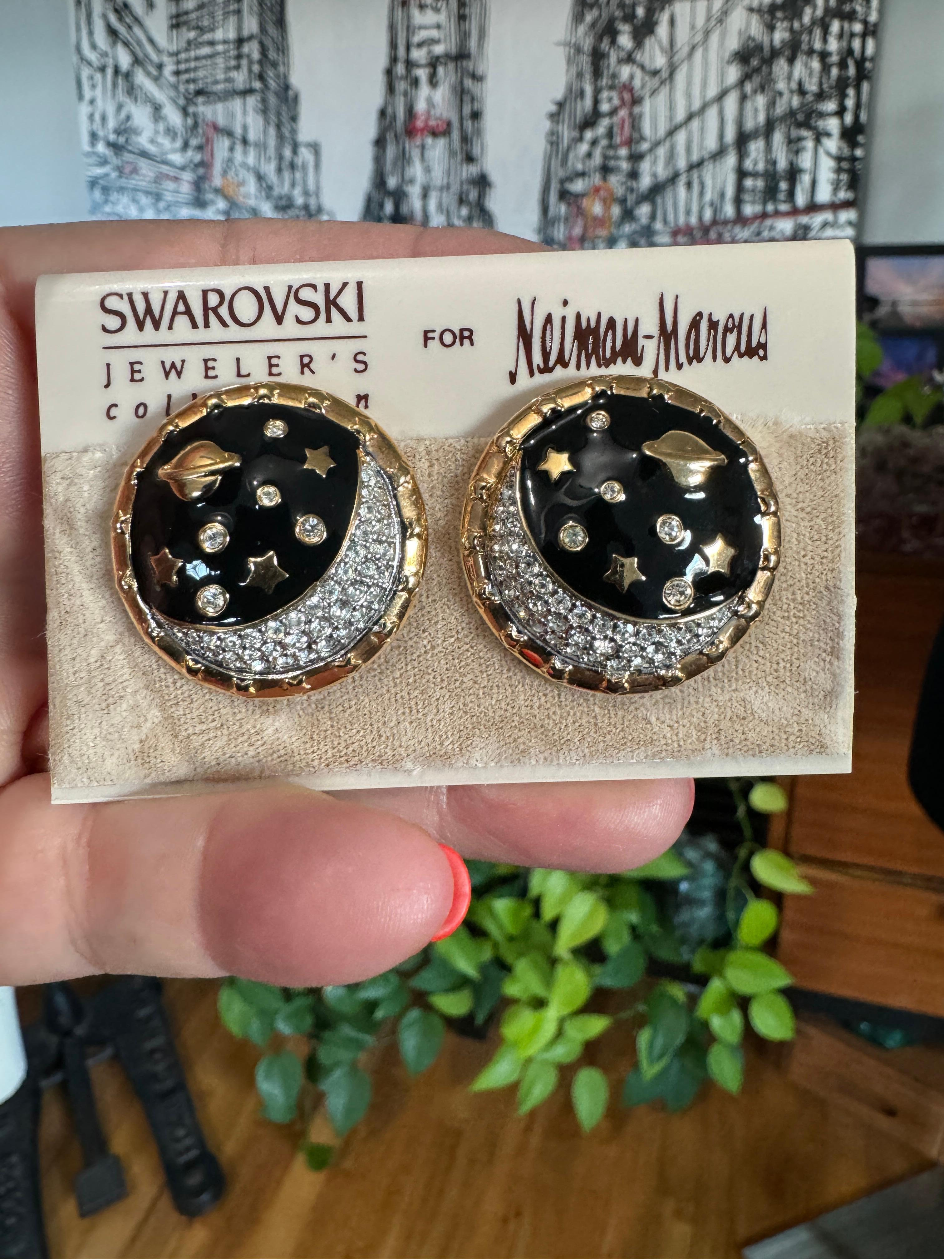 Daniel Swarovski, boucles d'oreilles clips de lune incrustées de cristal incrustées, jamais portées, années 1980 en vente 2