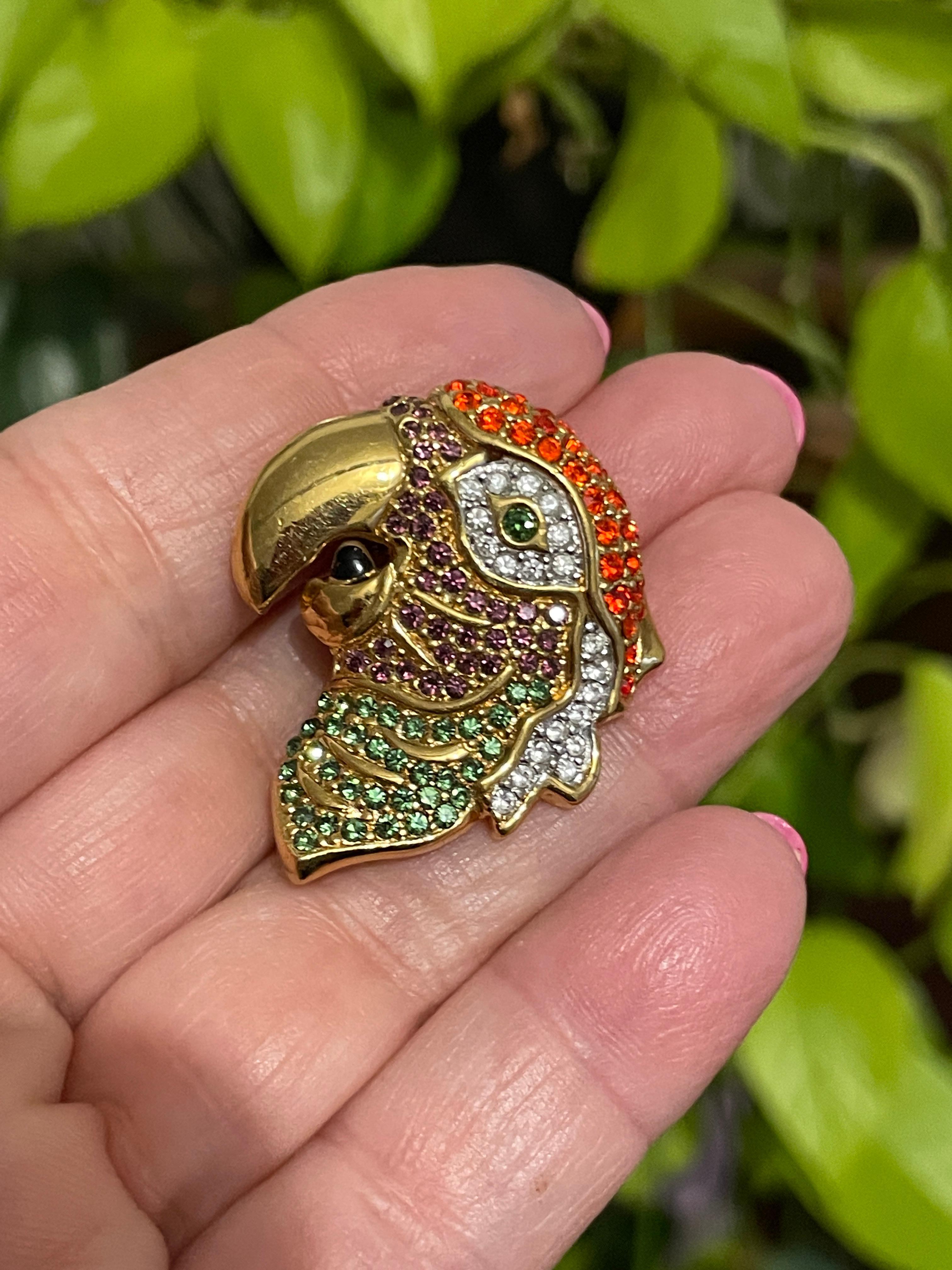 Women's Daniel Swarovski Crystal Encrusted Parrot Head Brooch Pin New, Never Worn- 1980s
