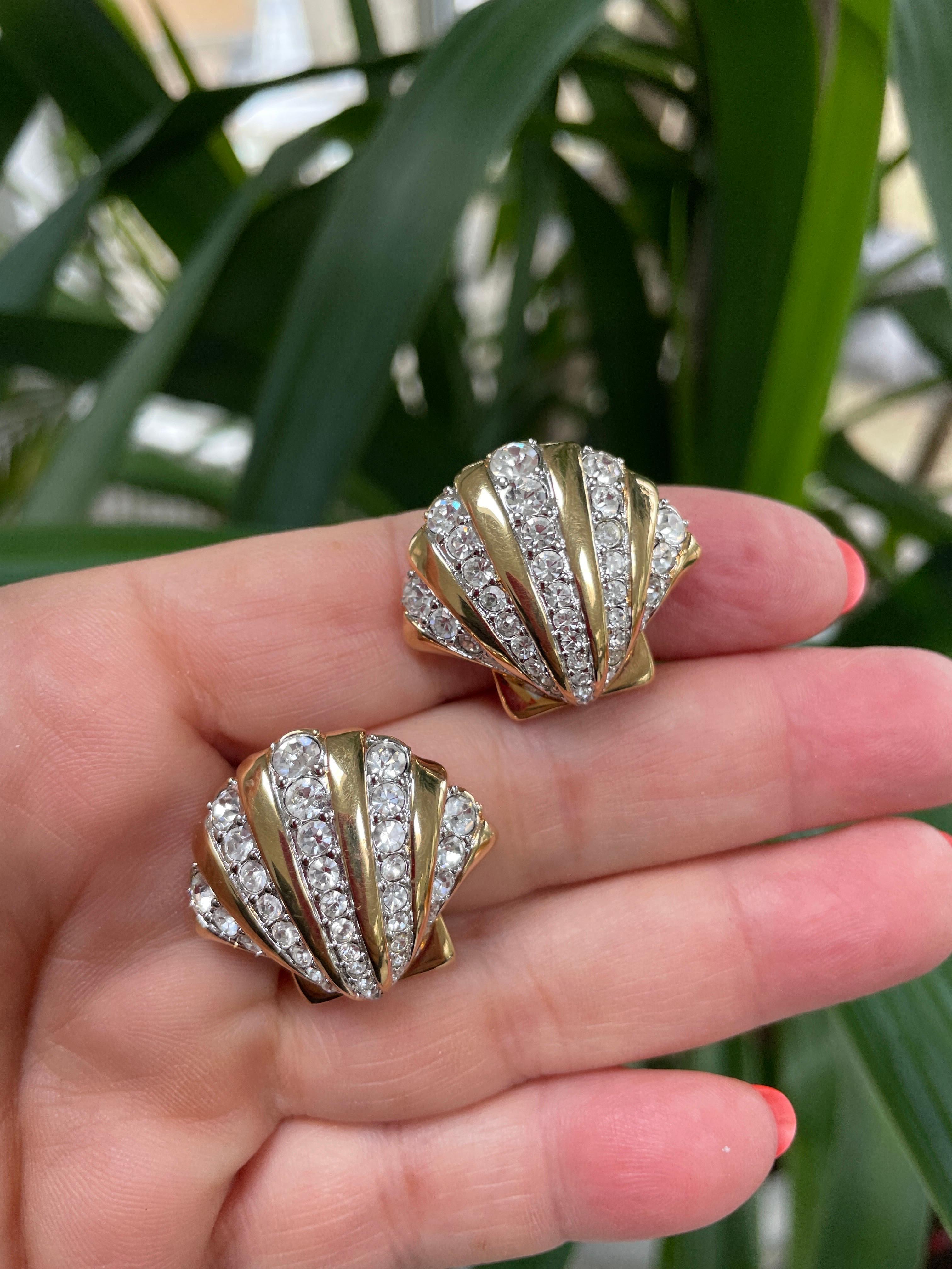 Daniel Swarovski, boucles d'oreilles en coquillage incrustées de cristal, neuves, jamais portées, années 1980 Pour femmes en vente