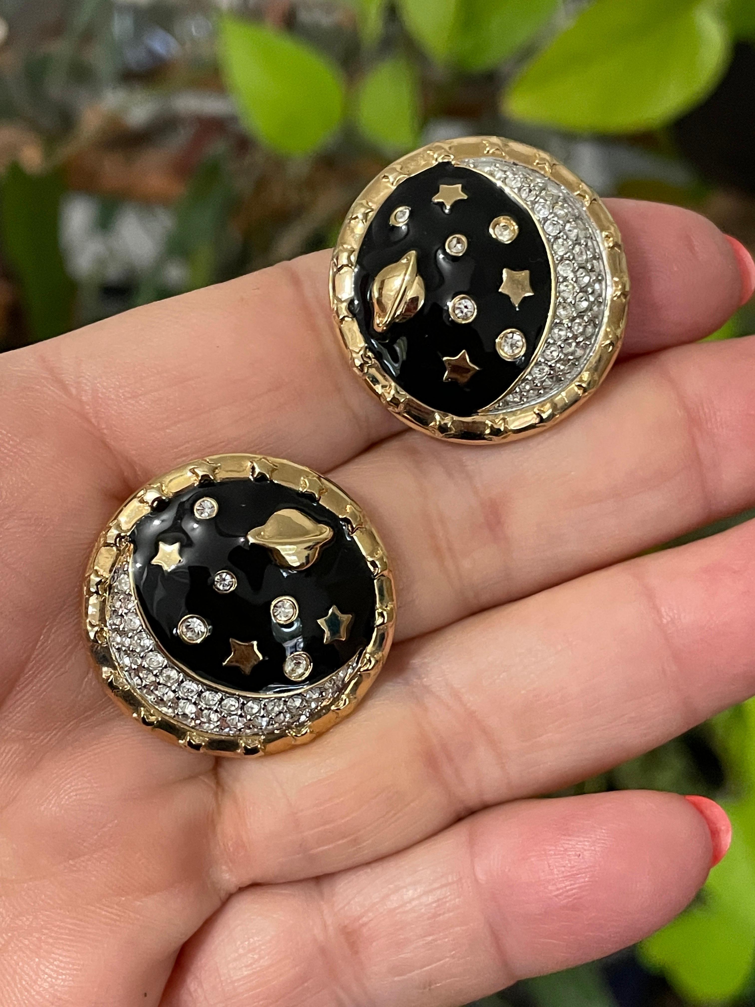 Daniel Swarovski Orecchini con lunetta in cristallo mai indossati in vendita 2