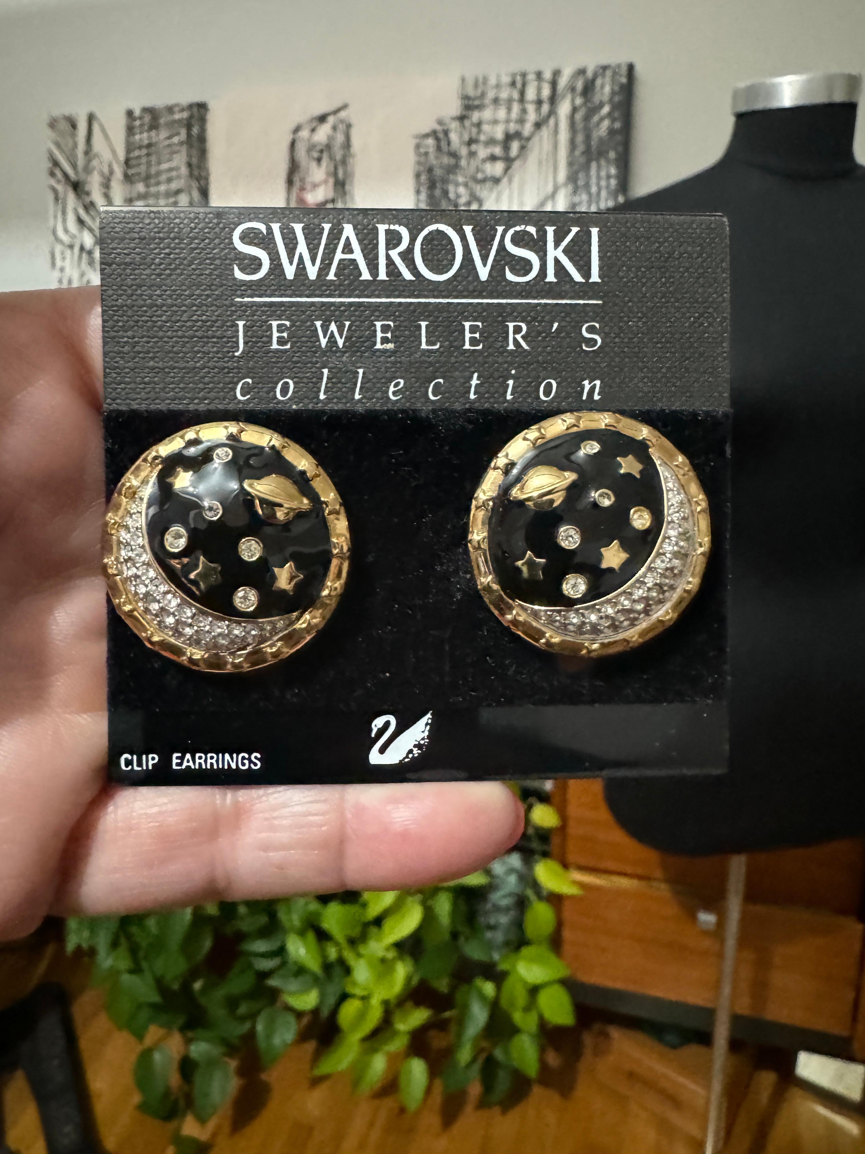 Daniel Swarovski Orecchini con lunetta in cristallo mai indossati in vendita 3