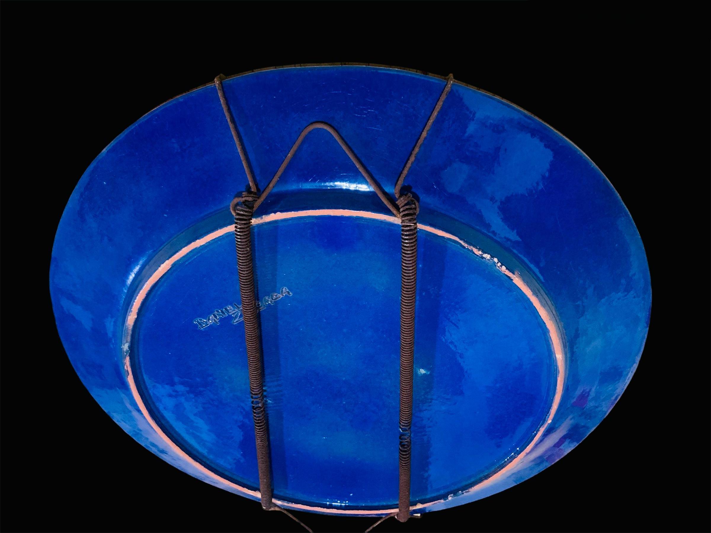 Daniel Zuloaga Boneta Hand Crafted Ceramic Plate In Good Condition For Sale In Guaynabo, PR