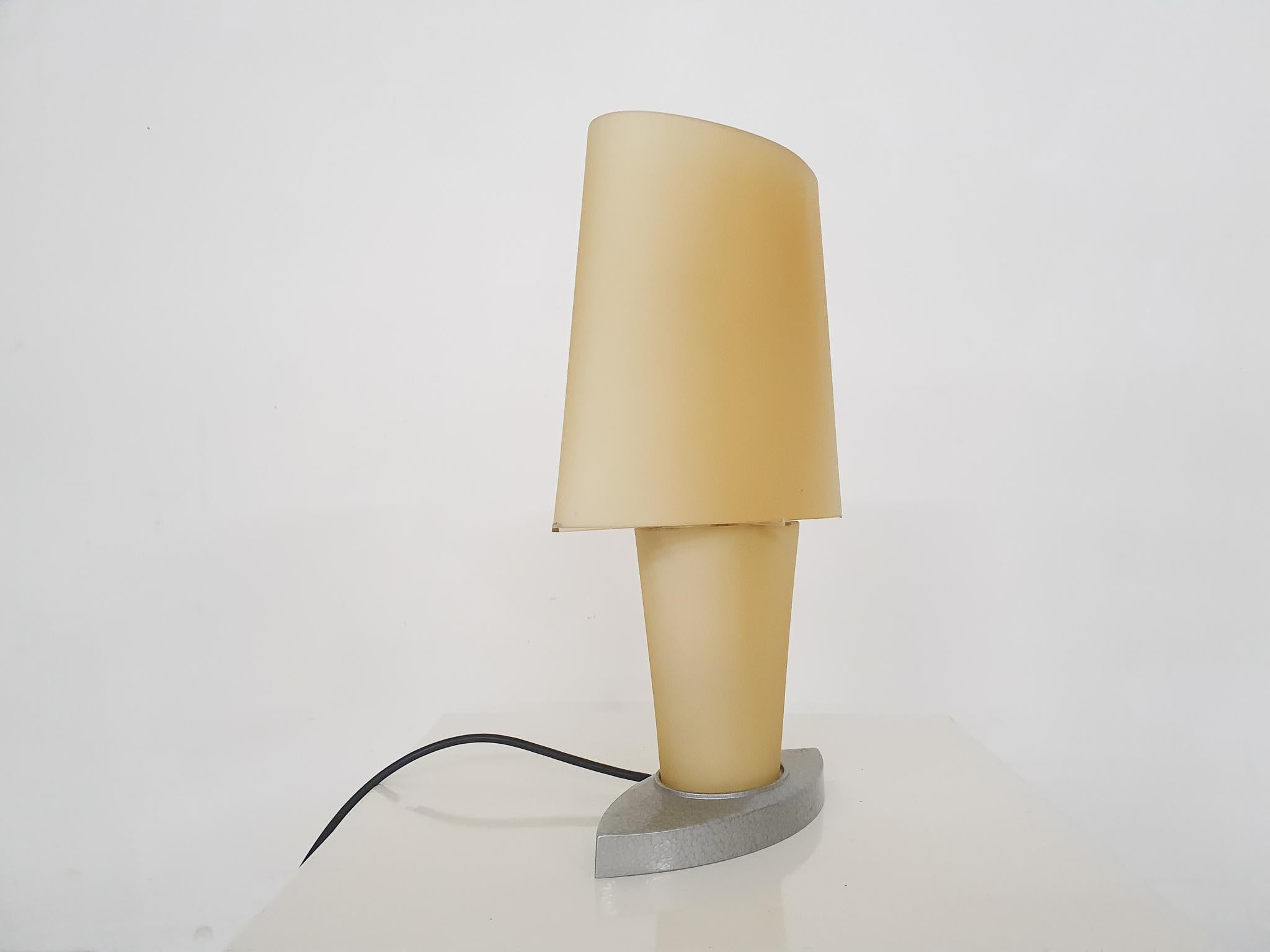 Daniela Puppa for Fontana Arte Table Light Model 2892, Italy, 1980's In Good Condition In Amsterdam, NL