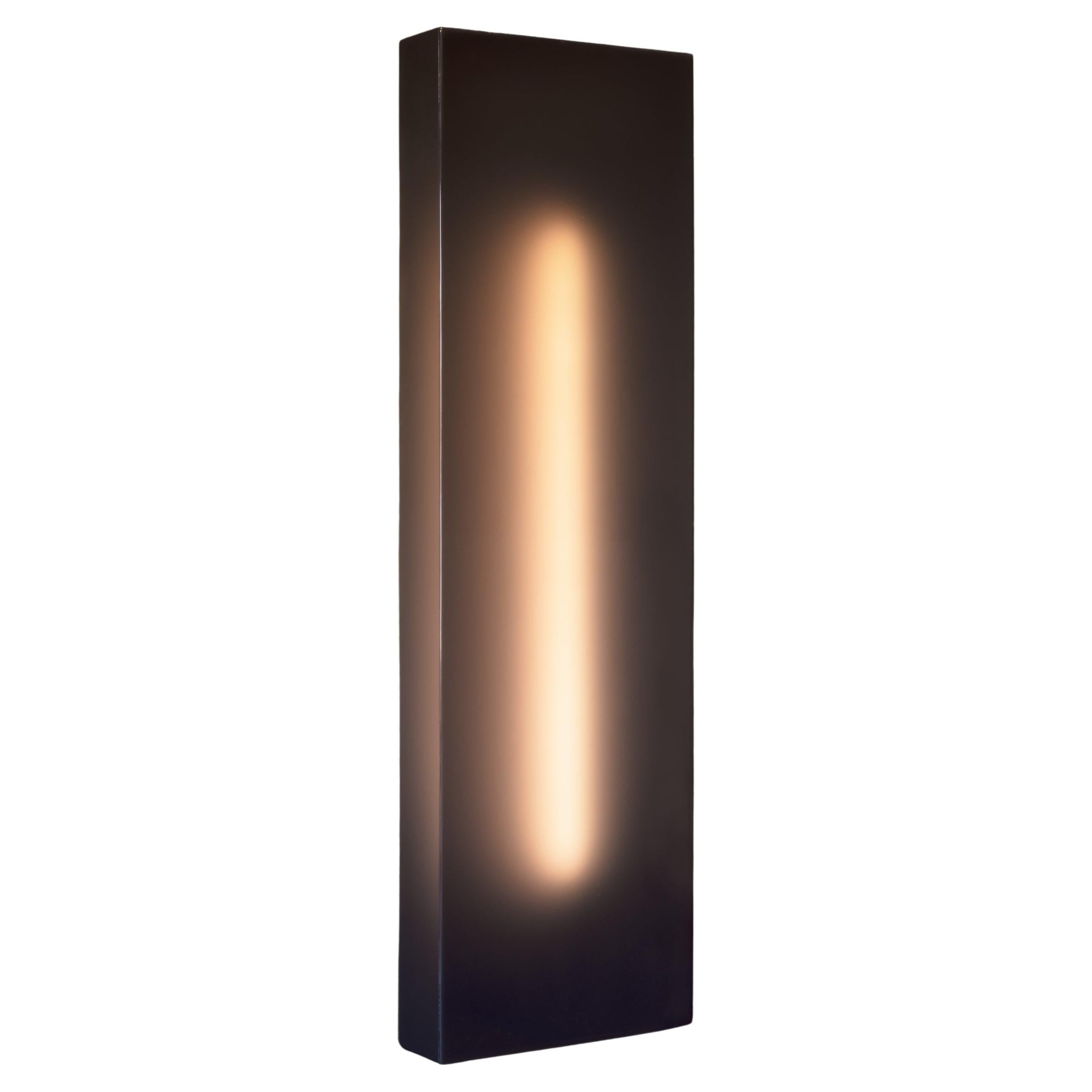 Sculpture lumineuse Aubergine Grey Lumalight de Daniele Albright, 2017 en vente