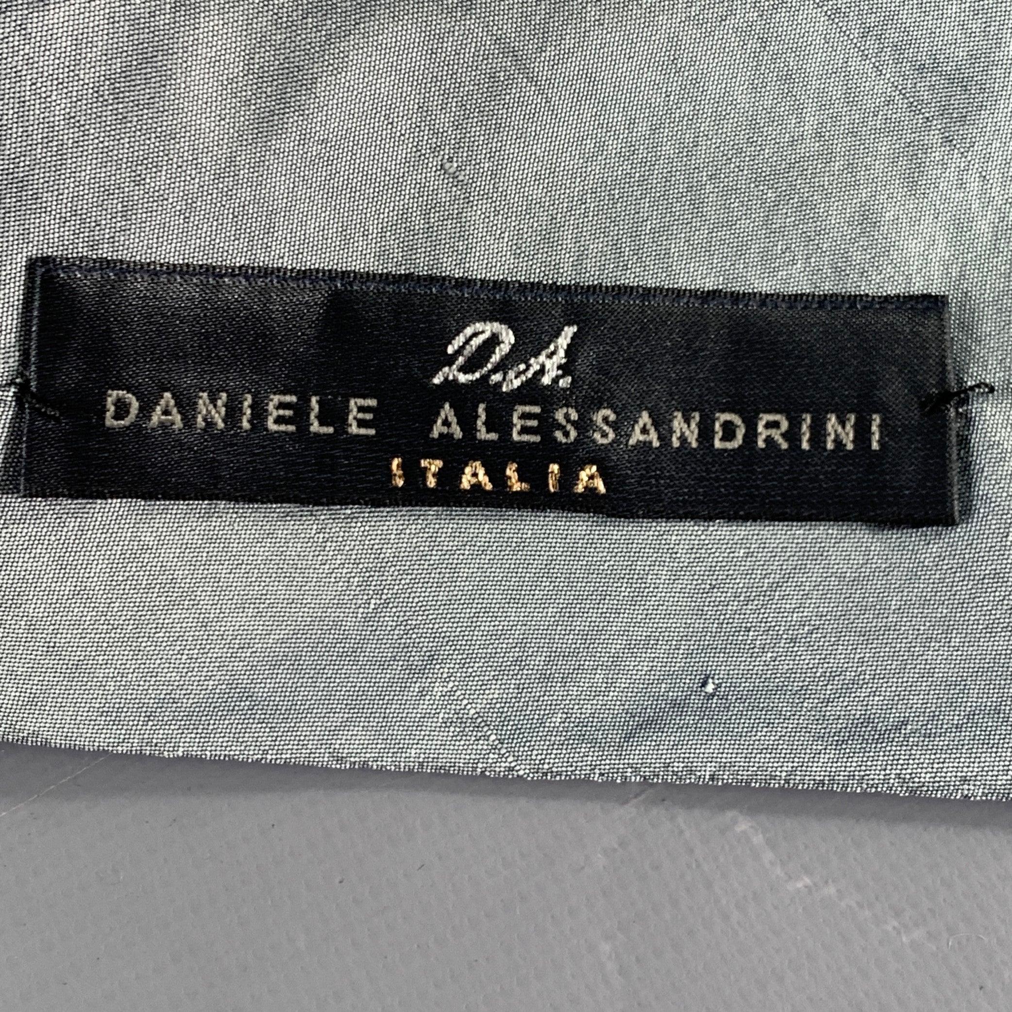 DANIELE ALESSANDRINI Grey Silver Textured Silk Tie In Good Condition In San Francisco, CA