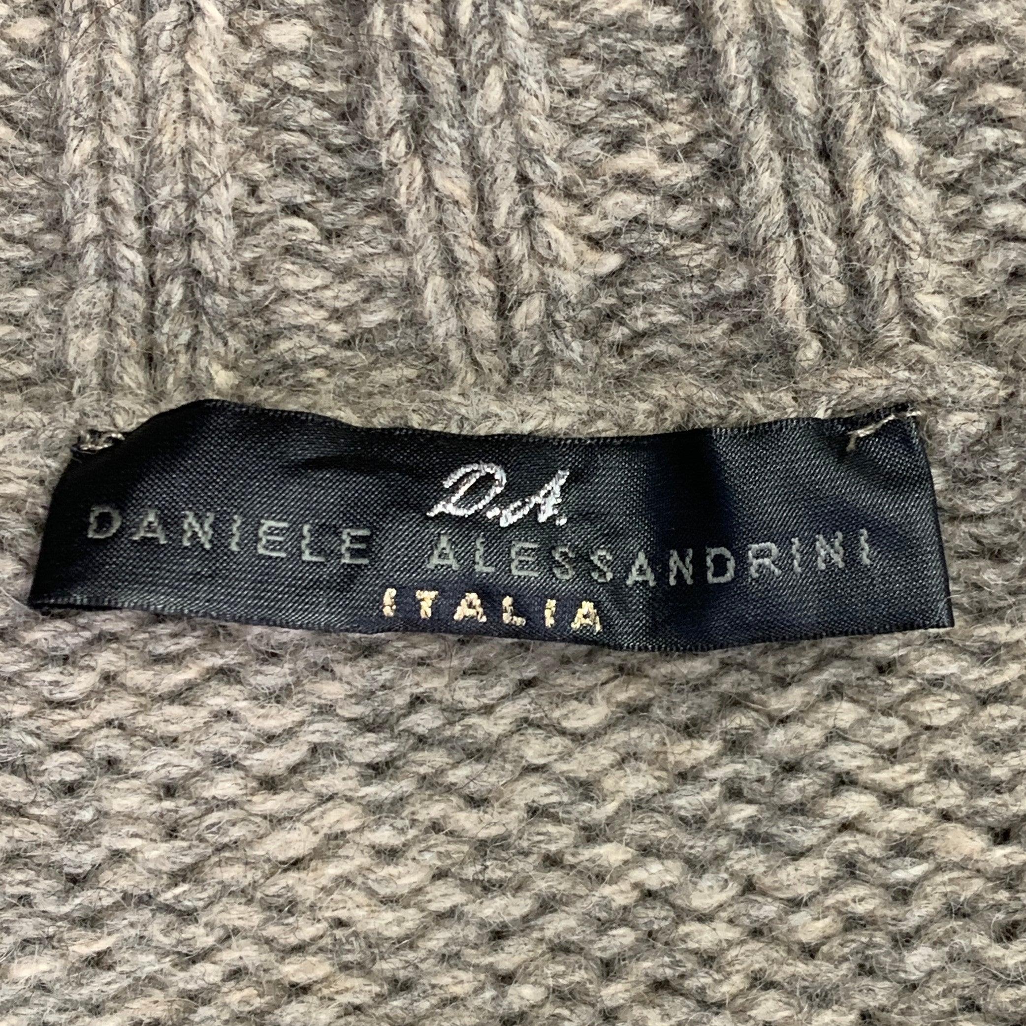 DANIELE ALESSANDRINI Cardigan in maglia di lana grigio e invecchiato taglia M in vendita 2