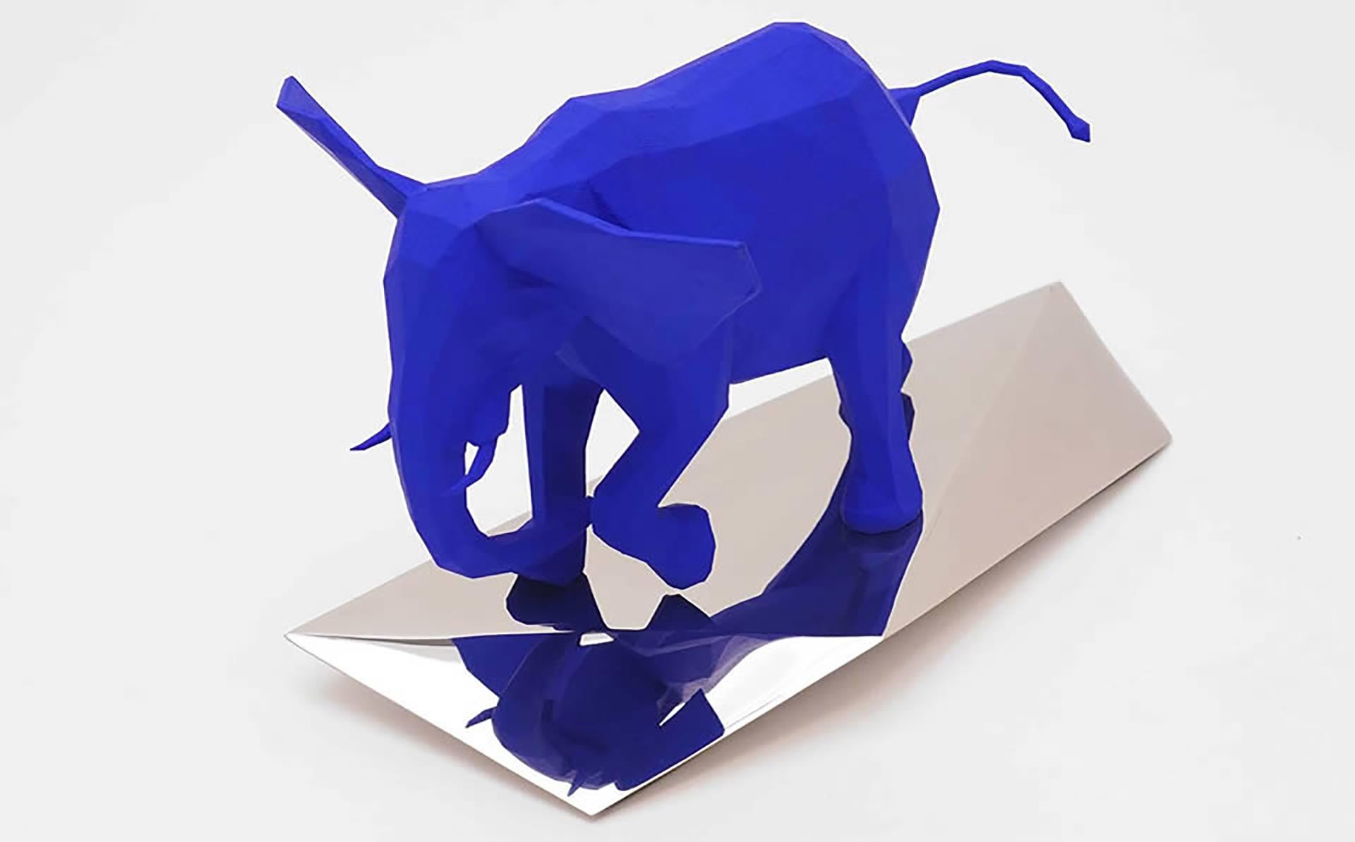 TITLE: Fraboom (Brutus)
ARTIST: Daniele Basso
YEAR: 2022
MEDIUM TYPE: Sculpture
MEDIUM/MATERIALS: Blue resin and stainless Steel mirror finish by hands
DIMENSIONS: 42 x 25 x h 24 cm
WEIGHT: 3 kg

The elephant is truly amazing: the great physical