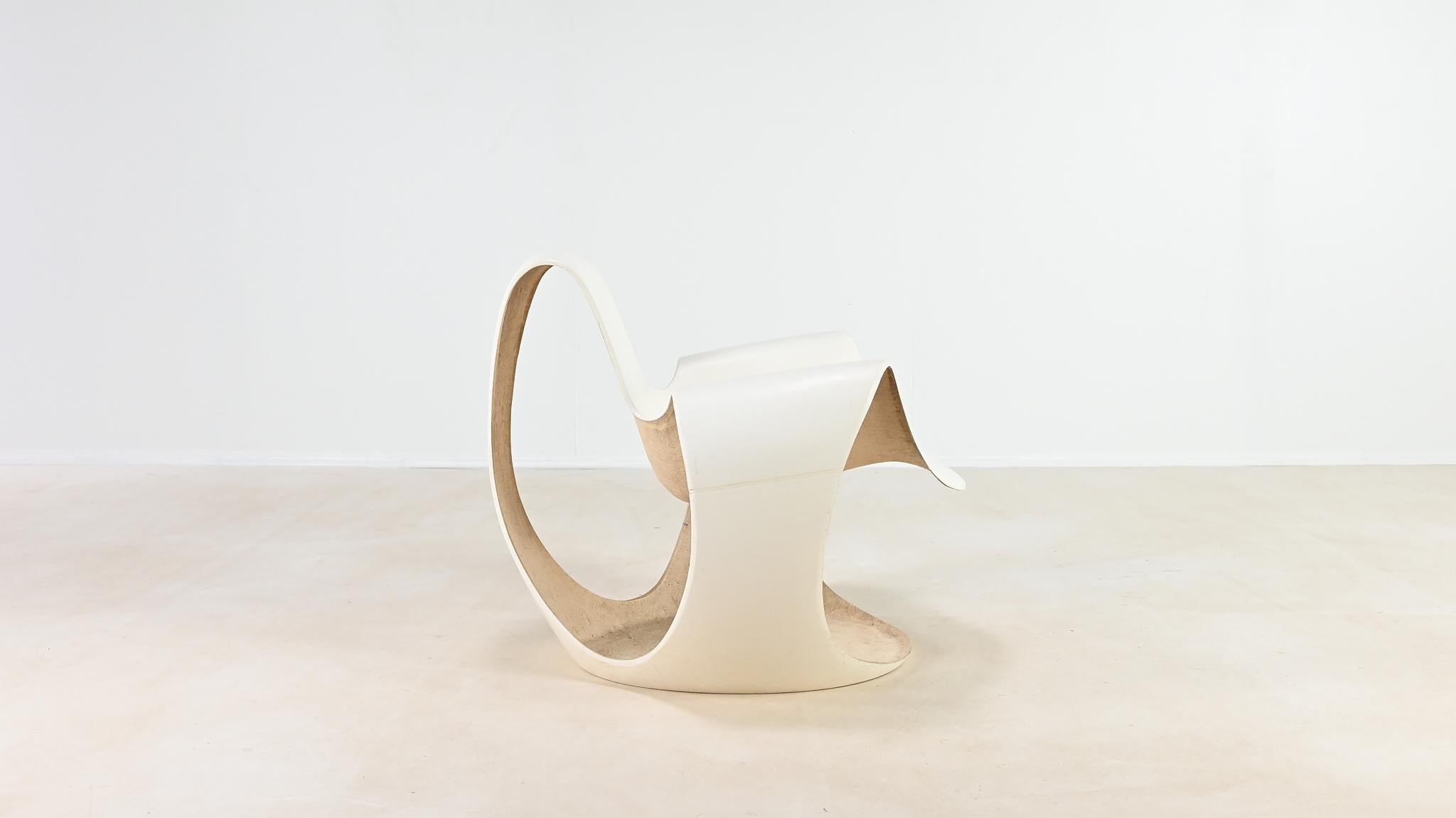 Danielle Quarante, Silla Albatros Para Aerotransportados, Fibra de vidrio, Resina Francia C.1965 Era espacial en venta
