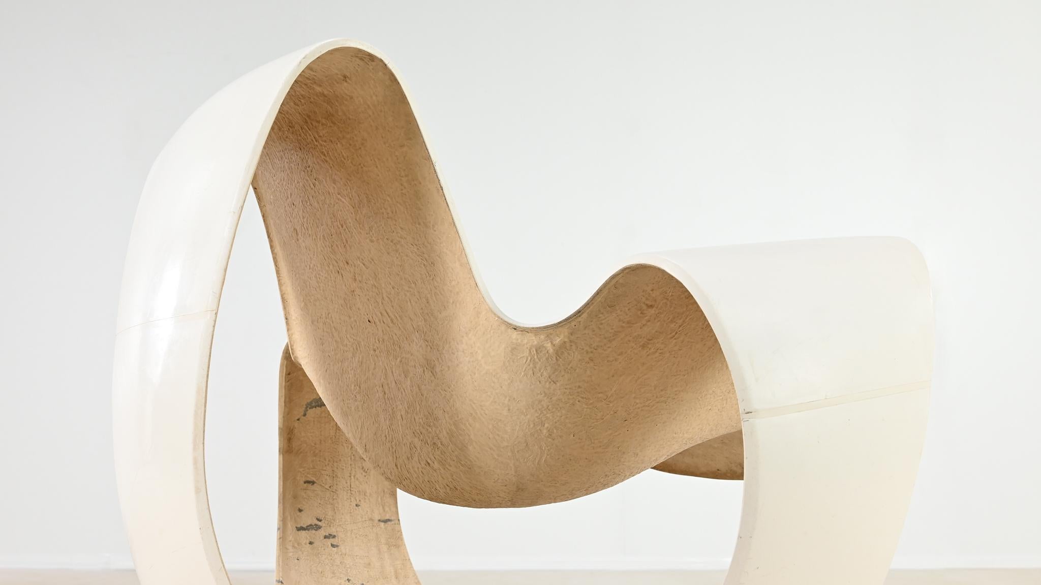 Danielle Quarante, Silla Albatros Para Aerotransportados, Fibra de vidrio, Resina Francia C.1965 mediados del siglo XX en venta