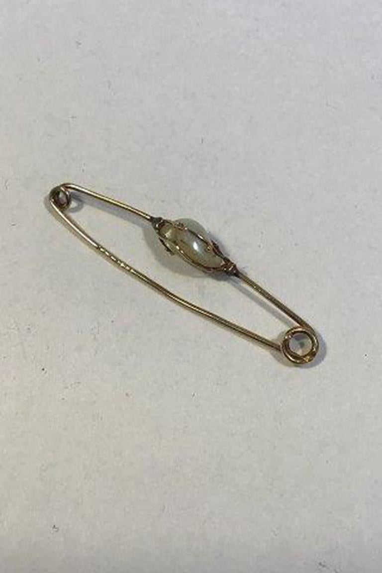 Danish 14 K Gold Brooch 'Pin' with Pearl In Good Condition For Sale In Copenhagen, DK