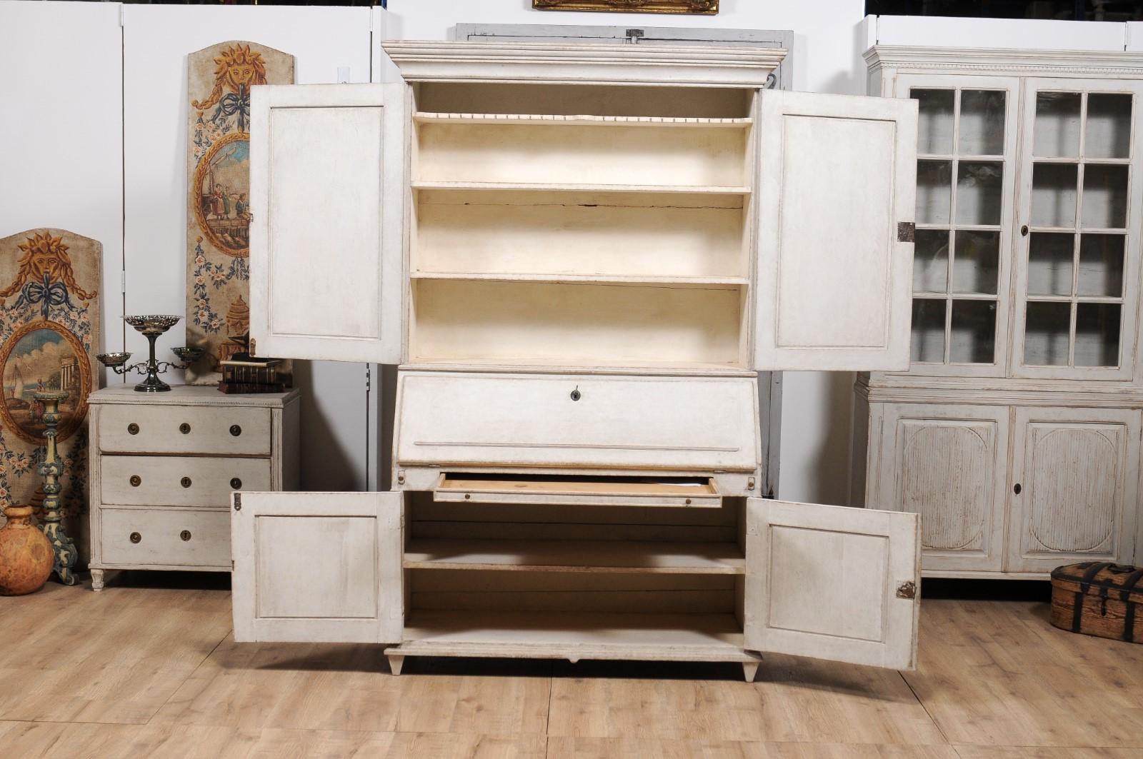 Danish 1810s Beige Gray Painted Two-Part Tall Secretary with Slant-Front Desk In Good Condition For Sale In Atlanta, GA