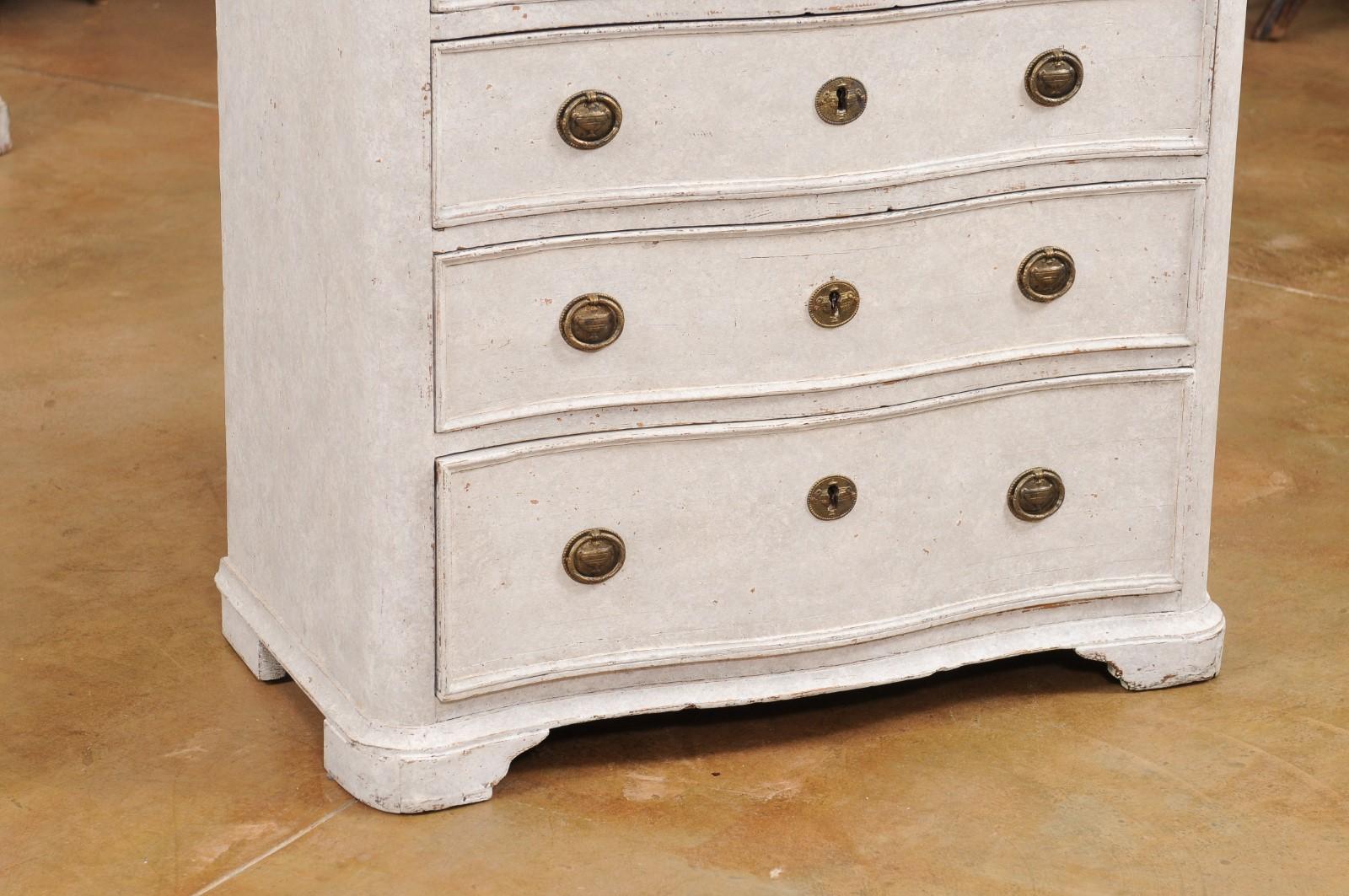 19th Century Danish 1880s Off White Painted Serpentine Front Chest with Graduated Drawers For Sale
