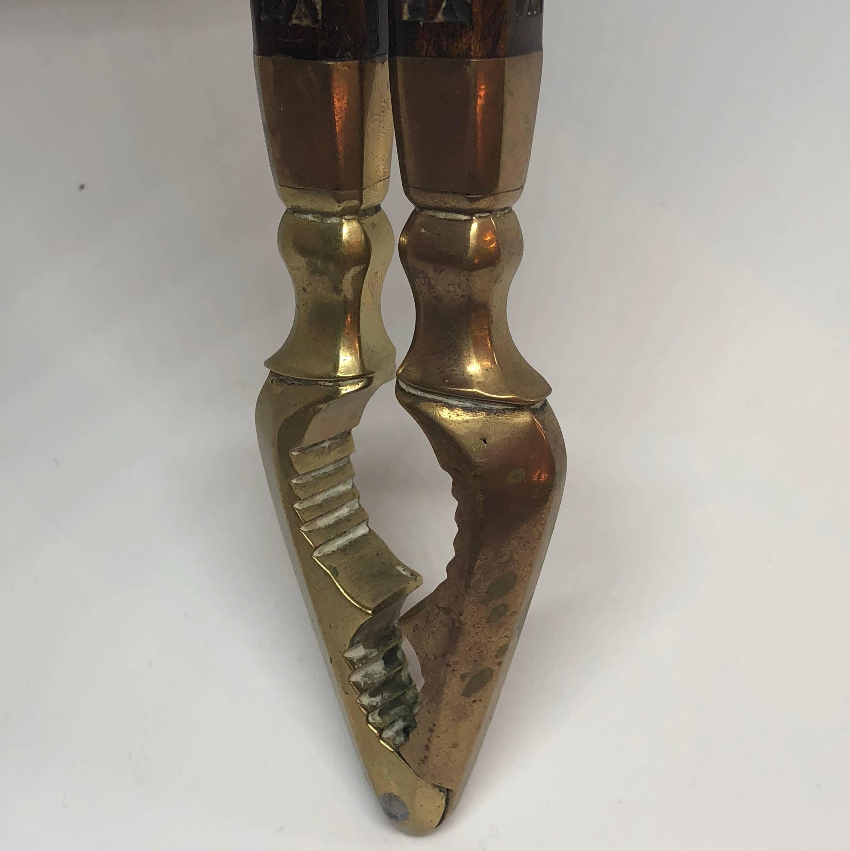 Danish 18th Century Brass And Wood Nutcracker en vente 5