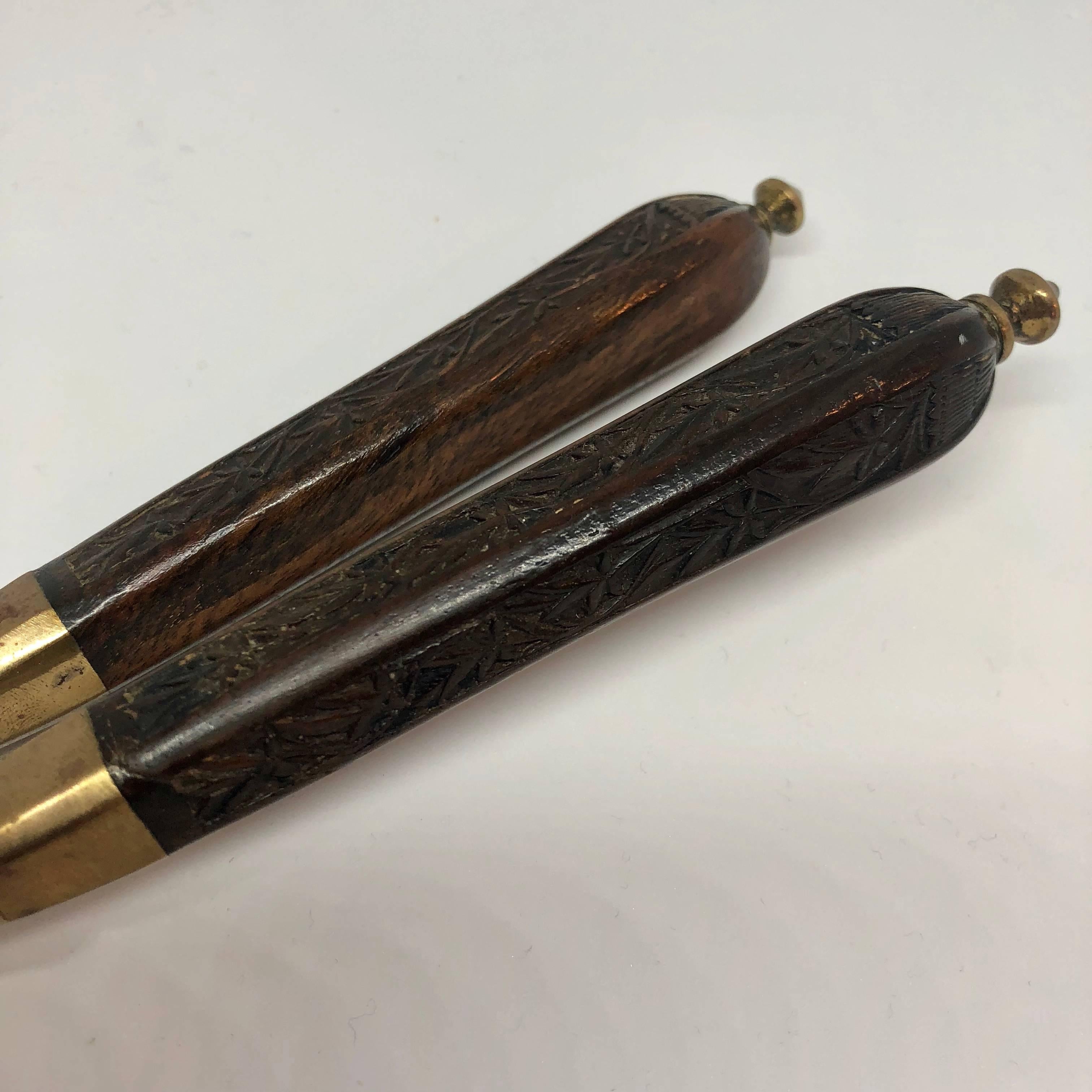 Laiton Danish 18th Century Brass And Wood Nutcracker en vente