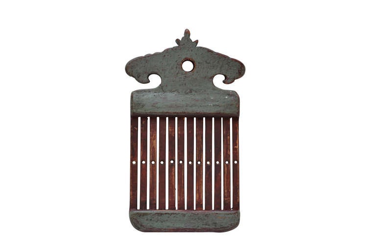 Small charming Folk Art tape loom with deep carvings and original paint, late 18th century, Denmark.
