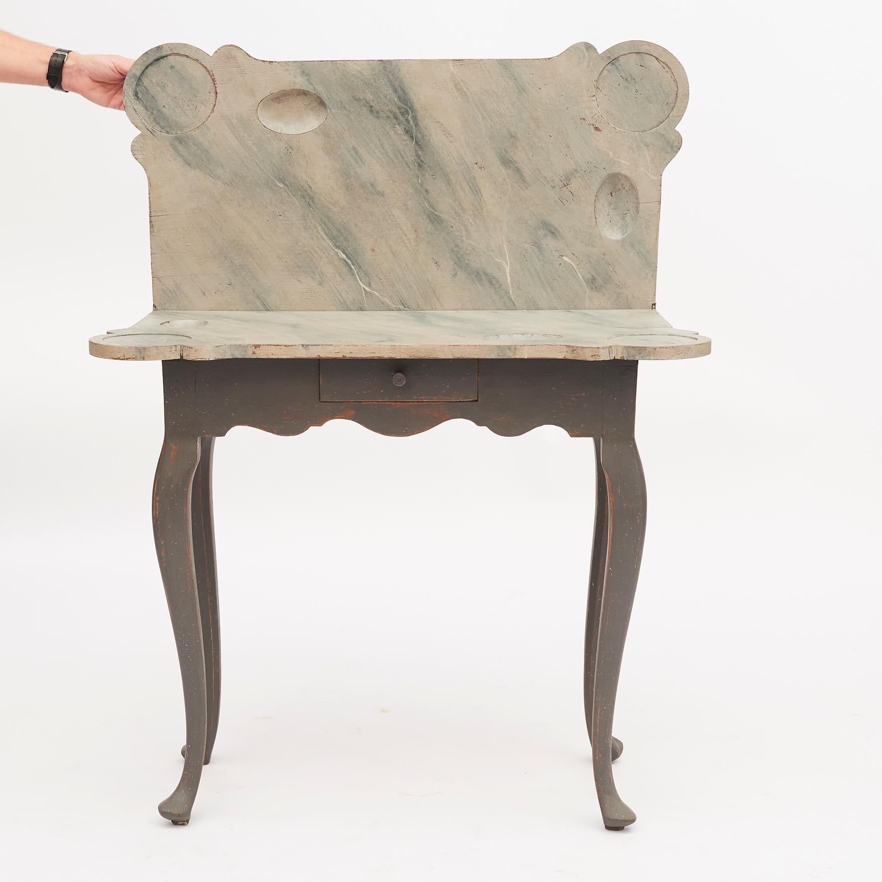 Dänischer Rokoko-Konsolen- und Spieltisch aus dem 18. Jahrhundert im Angebot 9